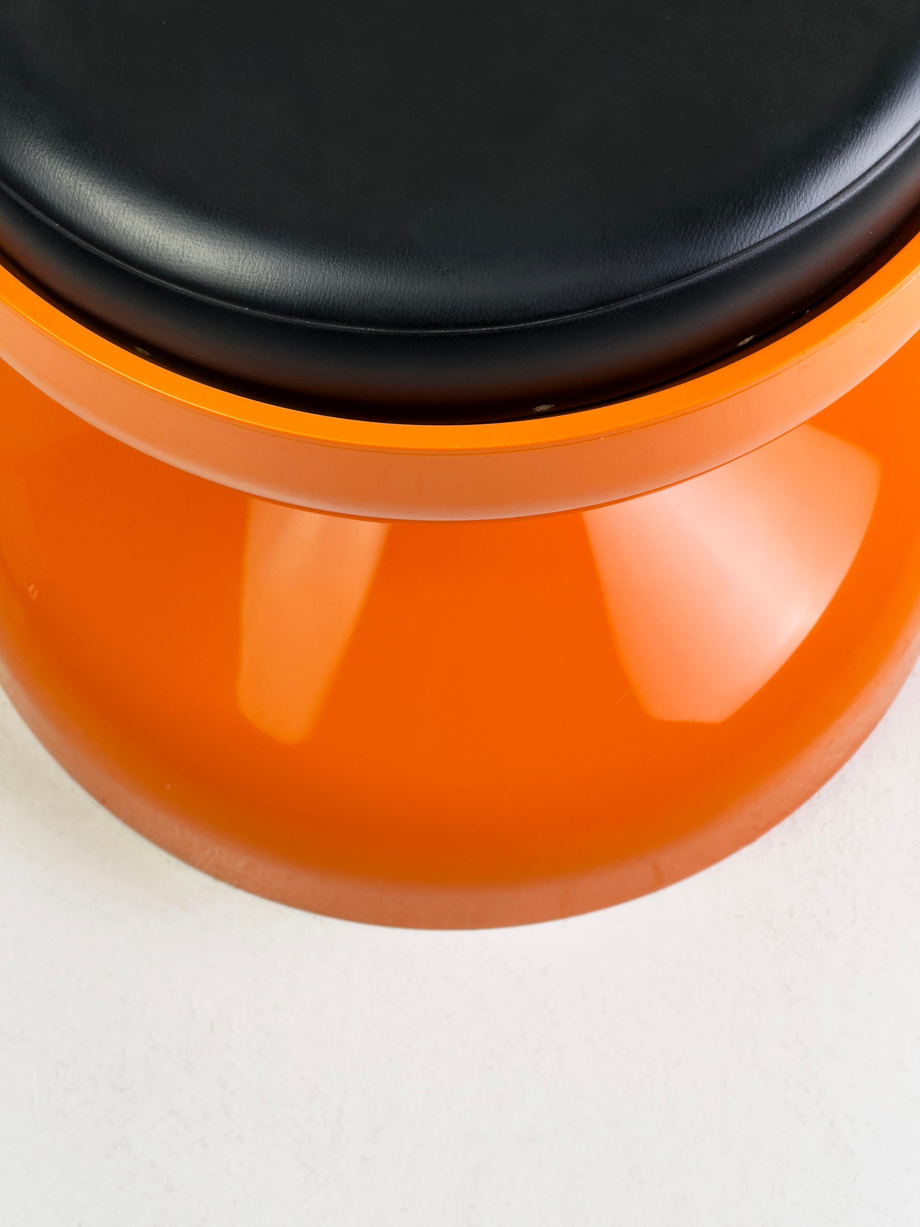 Rocchetto Stool designed  by Achille Castiglioni for Kartell, Italy, 1969 

The Rocchetto stool, designed by Achille Castiglioni and produced by Kartell in 1969, perfectly reflects the innovative spirit of Italian design from the late