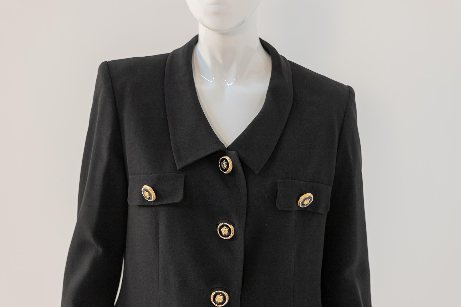 Rocco Barocco Elegant Vintage Black Jacket For Sale 4