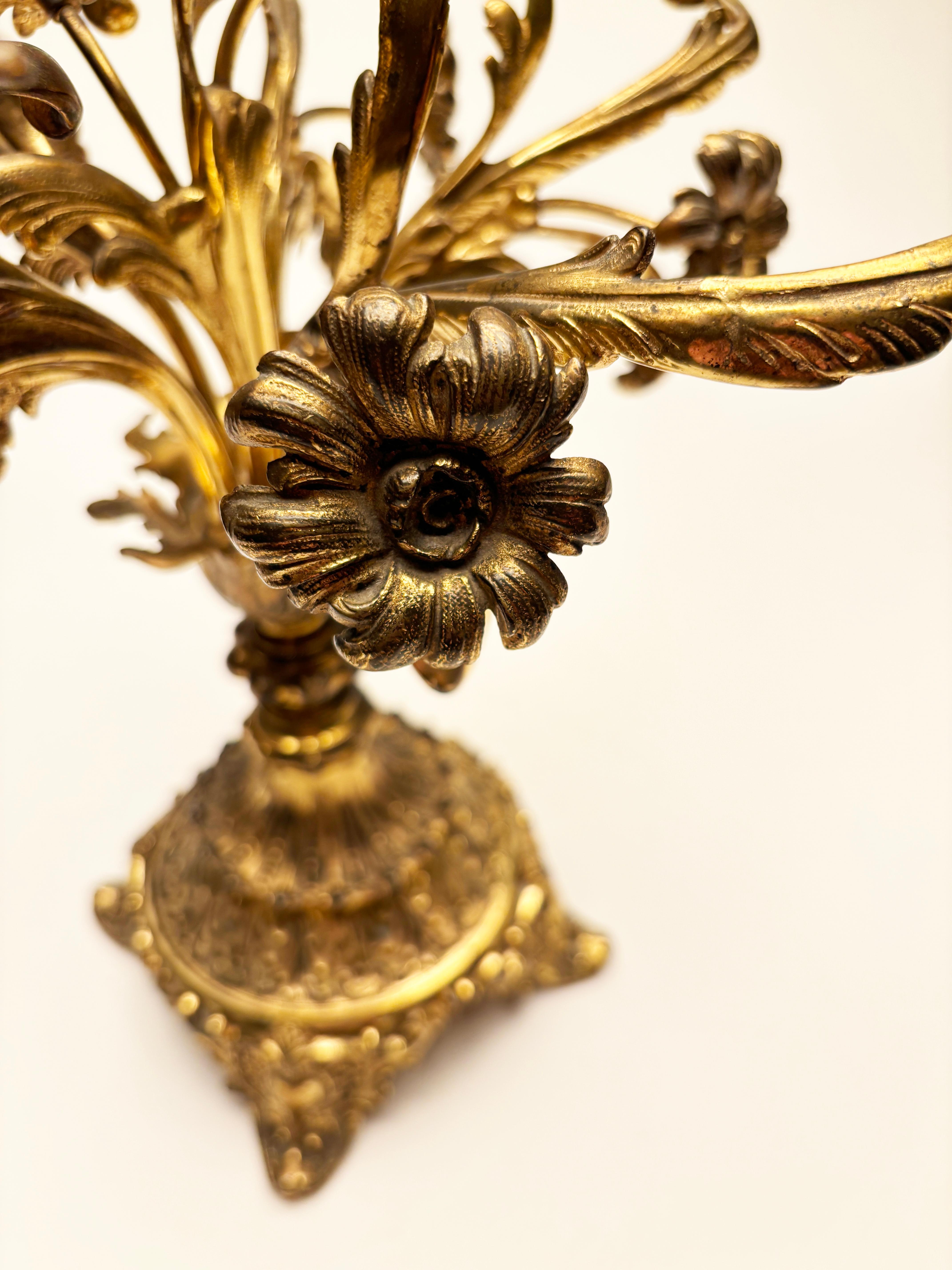 Candelabro in bronzo stile Rocco con 6 bracci in vendita 1