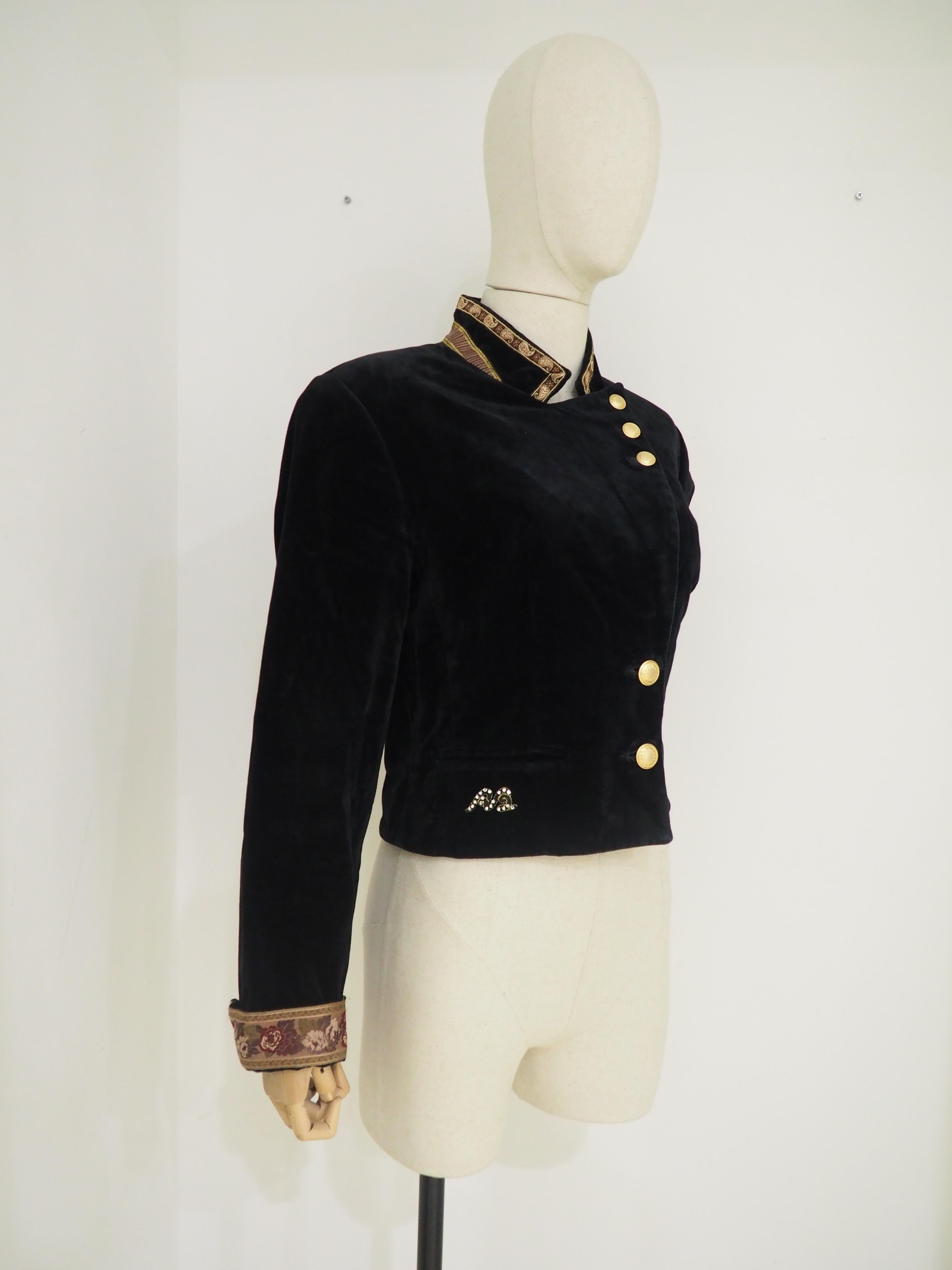 Roccobarocco Black vintage velvet gold buttons jacket In Excellent Condition In Capri, IT