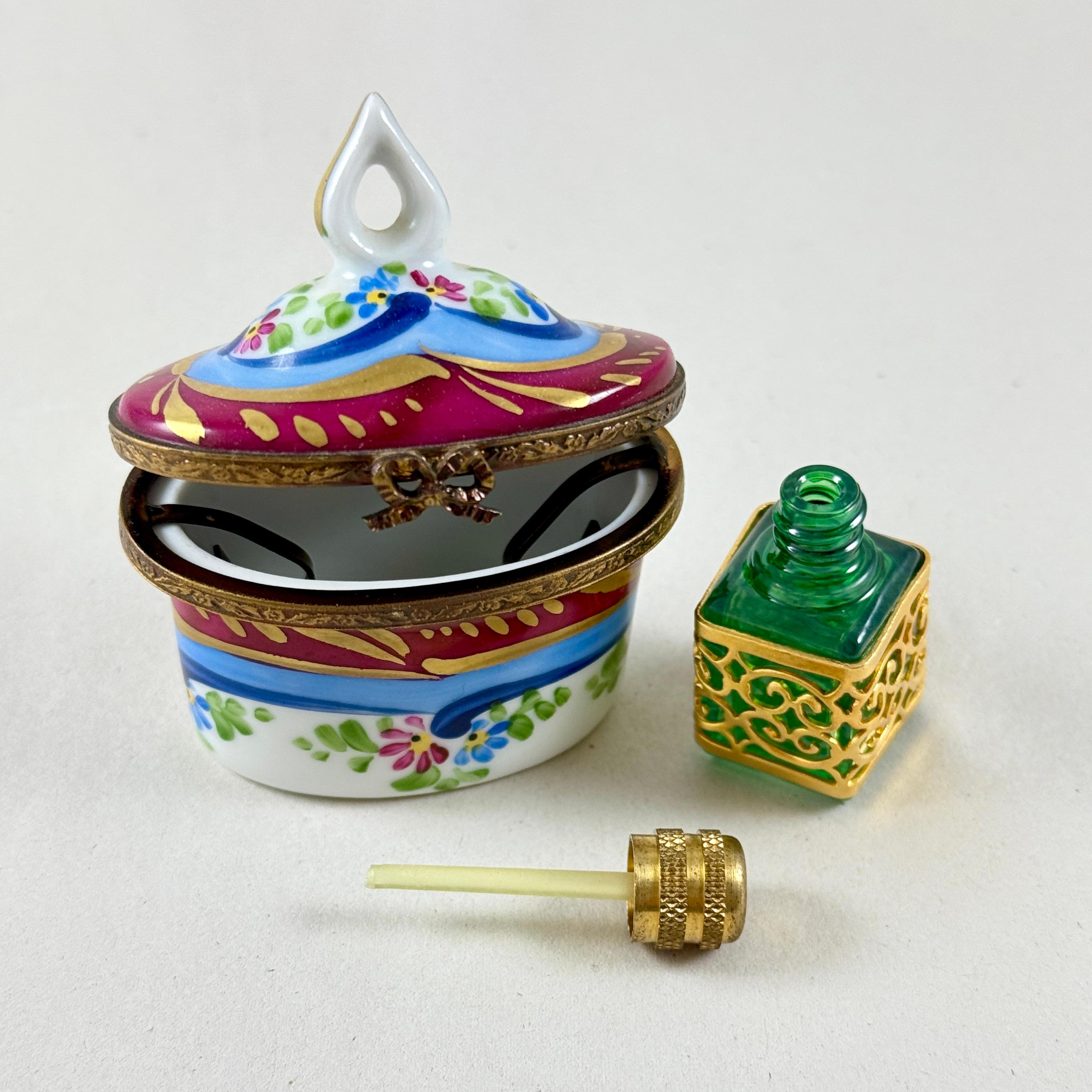 Frasco de perfume Rochard Limoges París en caja de porcelana Estilo internacional en venta