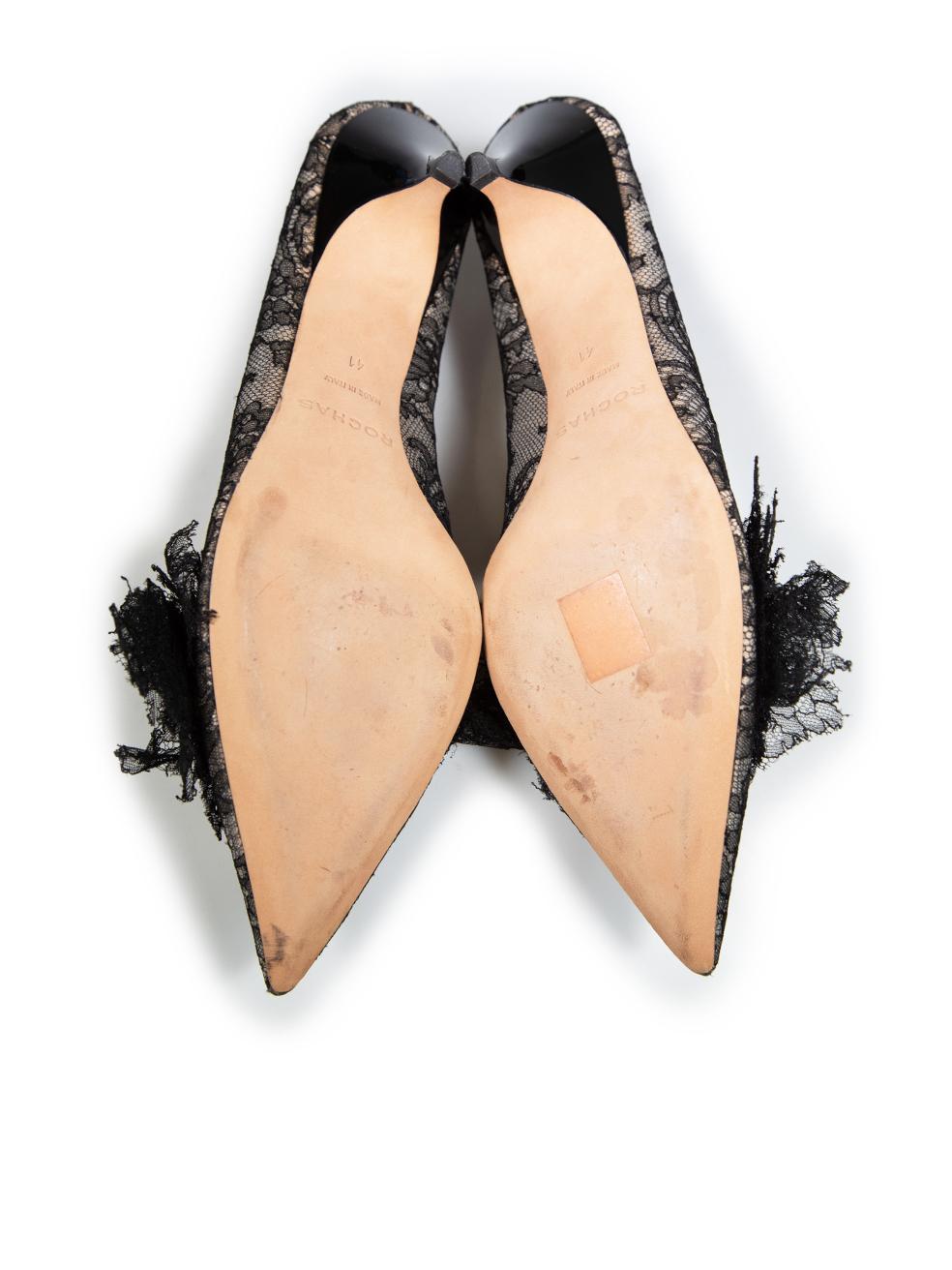 Women's Rochas Black Floral Lace Low Heel Pumps Size IT 41 For Sale