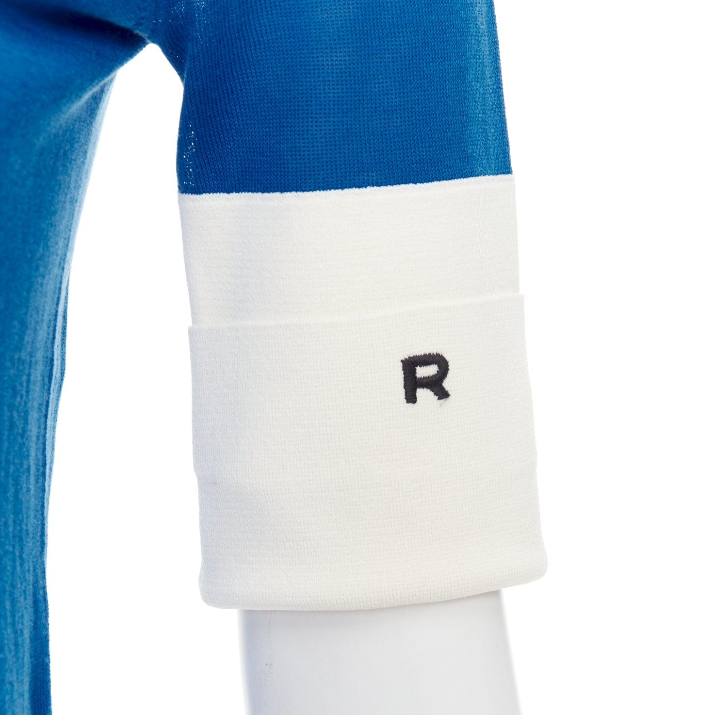 ROCHAS blue half sleeve cream cuff R logo sheer pullover top IT38 XS
Reference: LNKO/A02523
Brand: Rochas
Material: Feels like silk
Color: Blue, Cream
Pattern: Solid
Closure: Pullover
Extra Details: R charm at left cuff.
Made in: