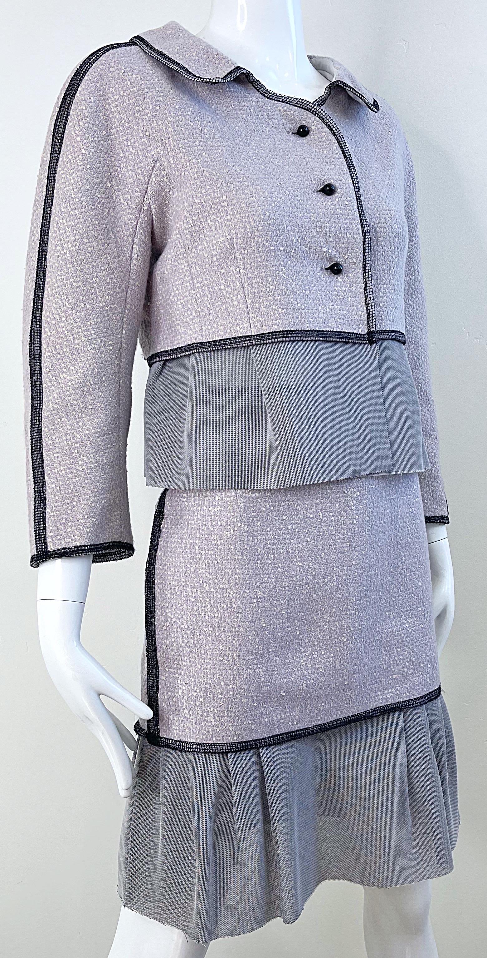 Rochas Couture Runway Fall 2004 Light Purple Black Size 40 - 6 / 8 Skirt Suit For Sale 7