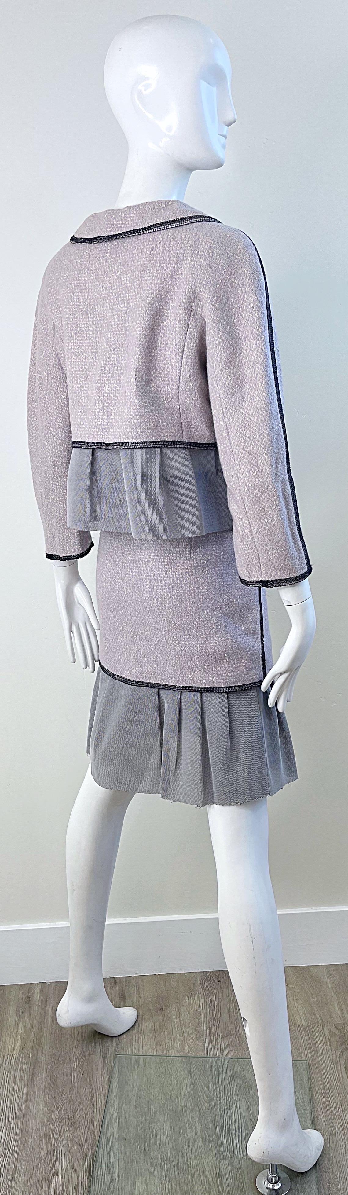 Rochas Couture Runway Fall 2004 Light Purple Black Size 40 - 6 / 8 Skirt Suit In Excellent Condition For Sale In San Diego, CA