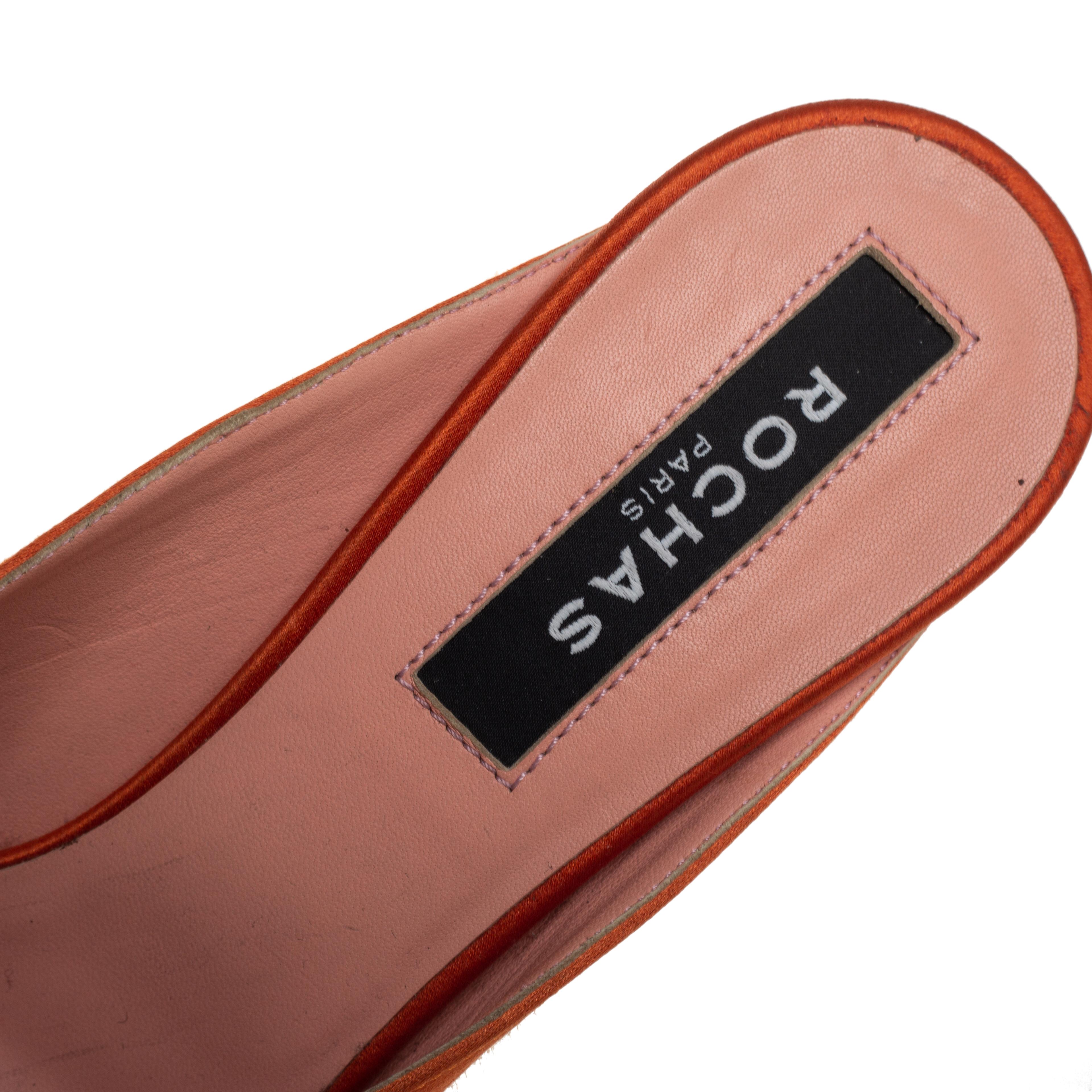 Rochas Orange Satin Crystal Embellishment Mule Sandals Size 39 In Good Condition In Dubai, Al Qouz 2
