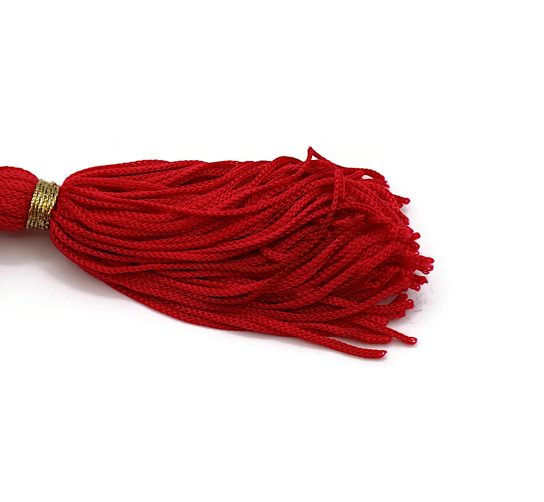 Rochas Parfums Vintage Byzance Collana di bottiglie in miniatura con nappe in vendita 10