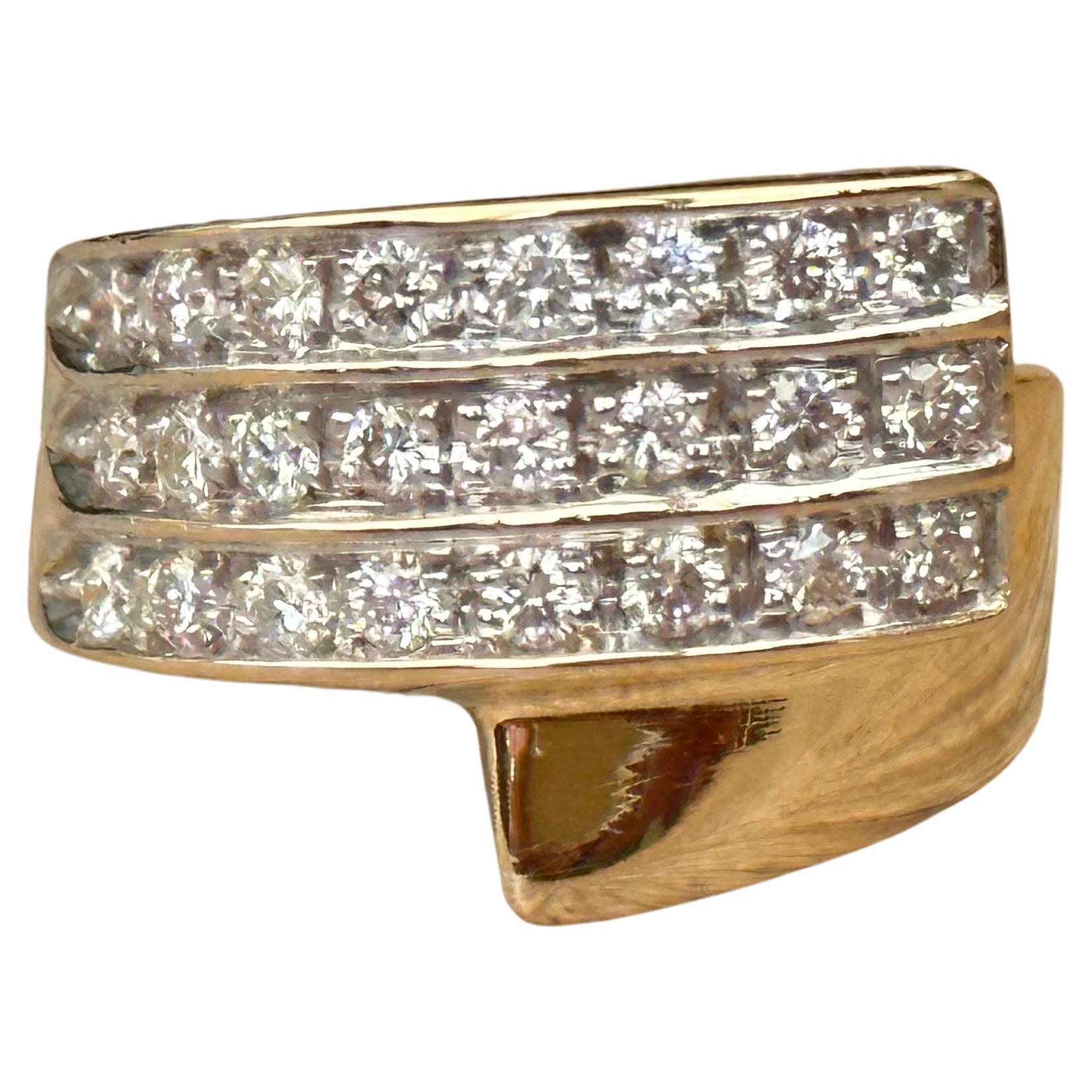 Rochas Paris ring in 18 carat gold and diamonds For Sale