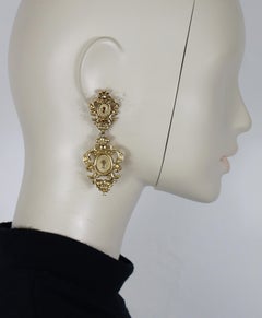 ROCHAS Vintage Gold Tone Baroque Keyhole Dangle Earrings