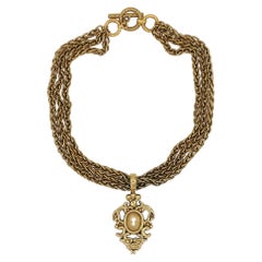 Rochas Vintage Gold getönte Schloss-Halskette mit Anhänger