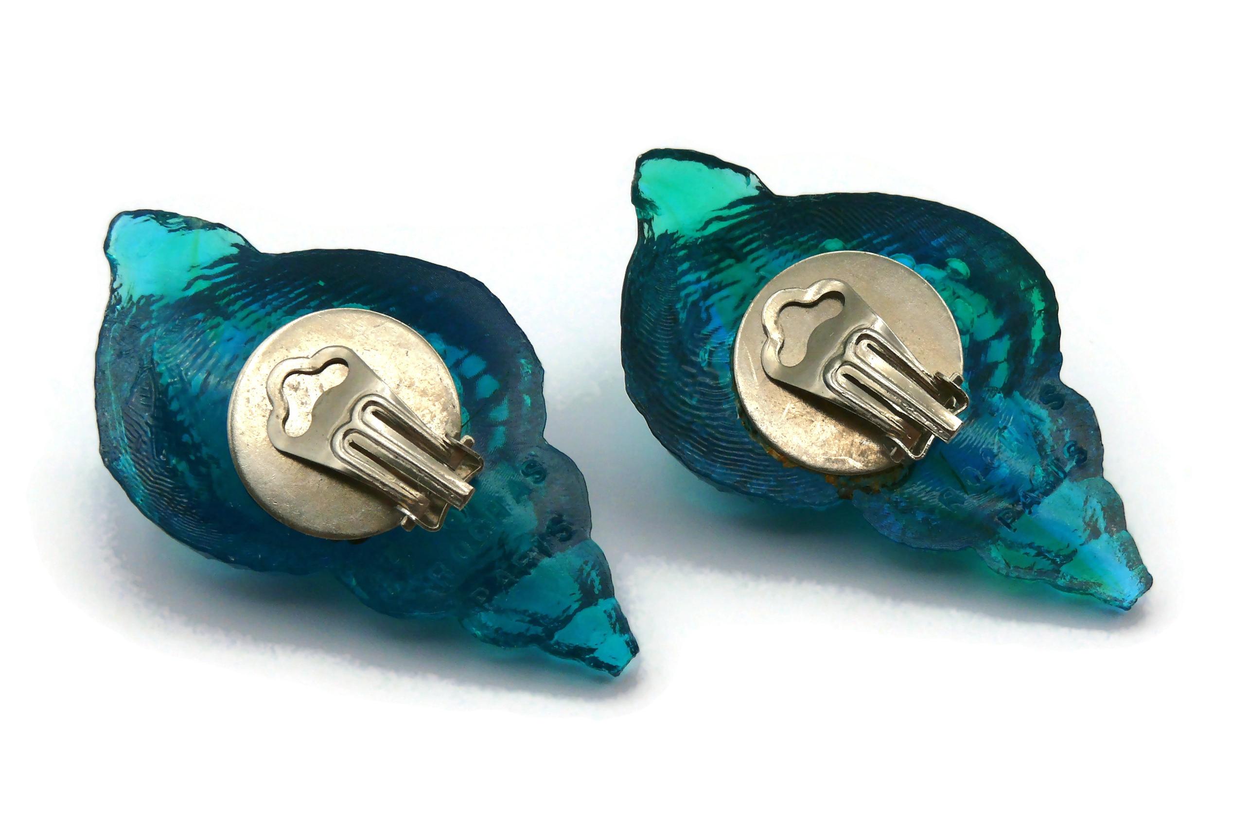 ROCHAS Vintage Massive Sea Shell Resin Clip-On Earrings For Sale 3