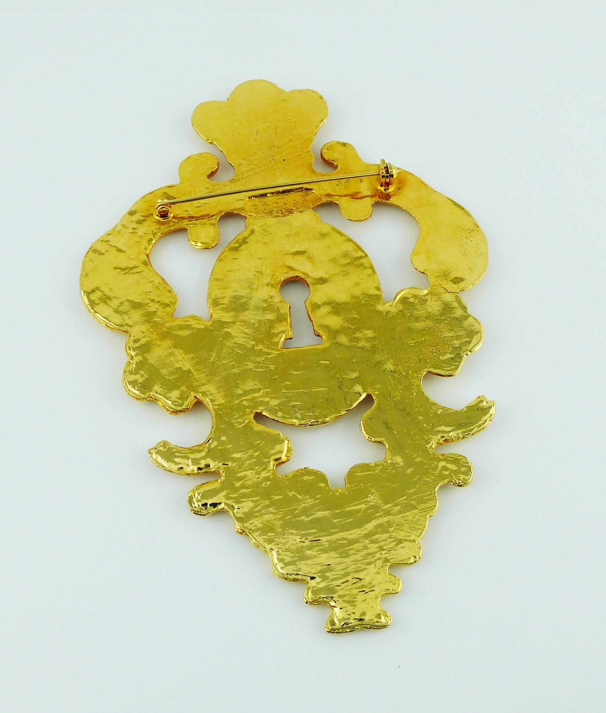Women's Rochas Vintage Oversized Gold Toned Baroque Lock Brooch For Sale