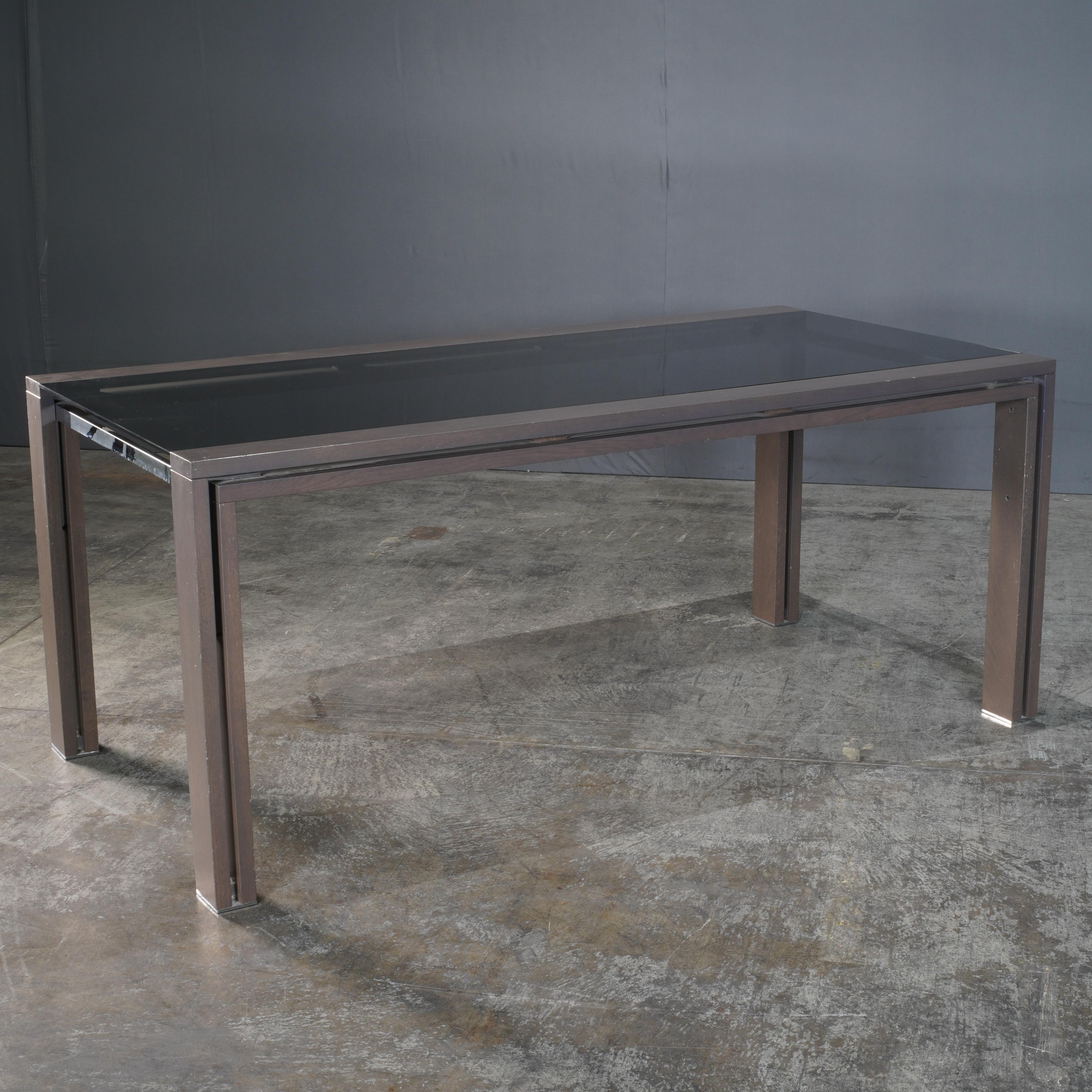 Table de salle à manger à caisson en anthracite et verre fumé Roche Bobois en vente 1