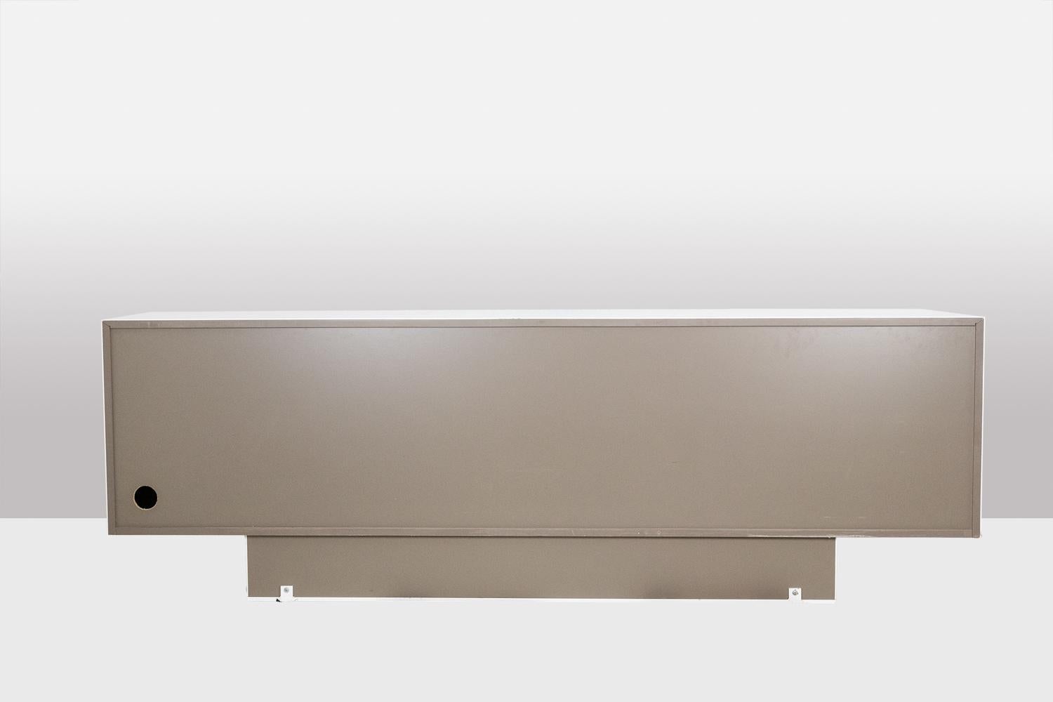 Roche Bobois. Buffet cinétique noir et blanc. 1990s. Excellent état - En vente à Saint-Ouen, FR