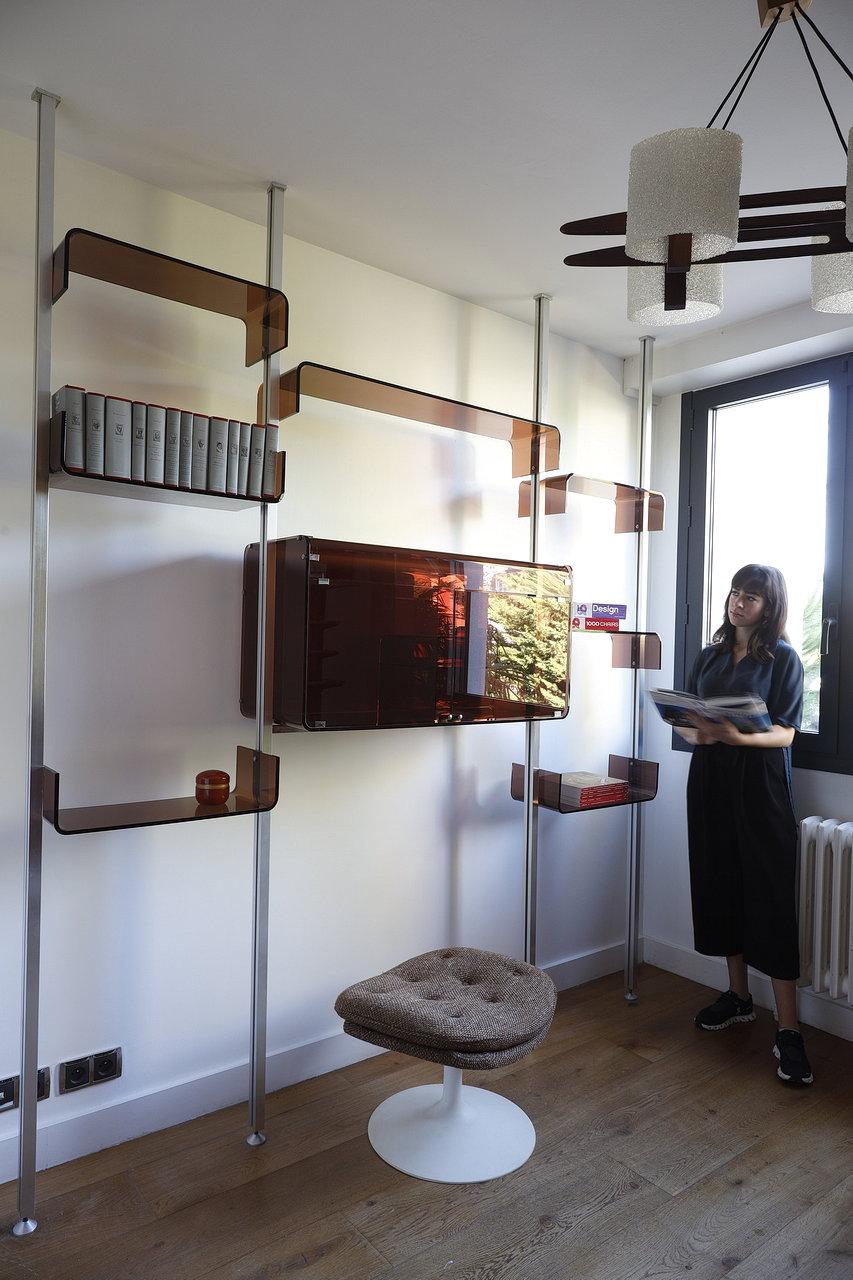 Roche Bobois bookcase in smoked plexiglass by Michel Ducaroy 10