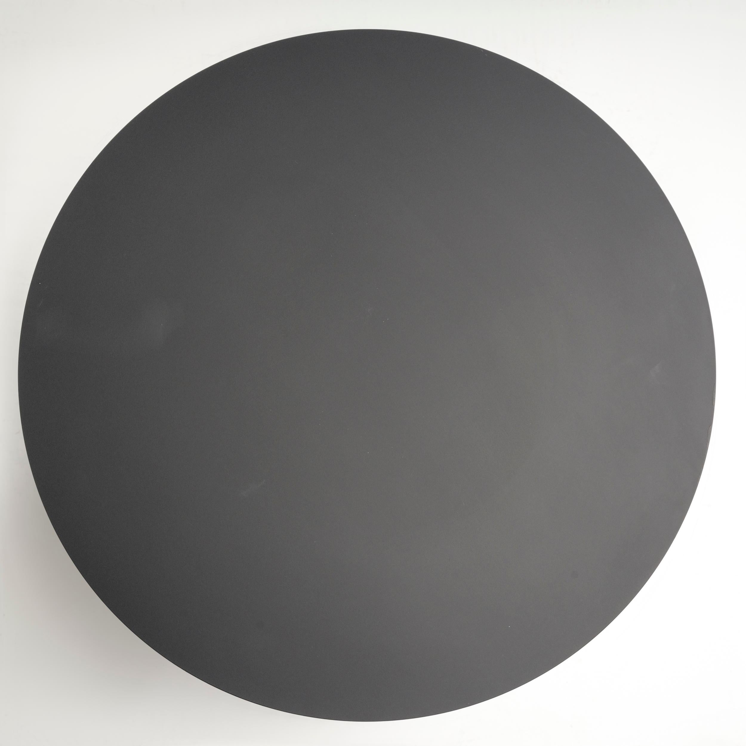 Roche Bobois von Fabrice Berrux AQUA Carrara-Marmor und schwarzer Beistelltisch im Zustand „Hervorragend“ im Angebot in London, GB