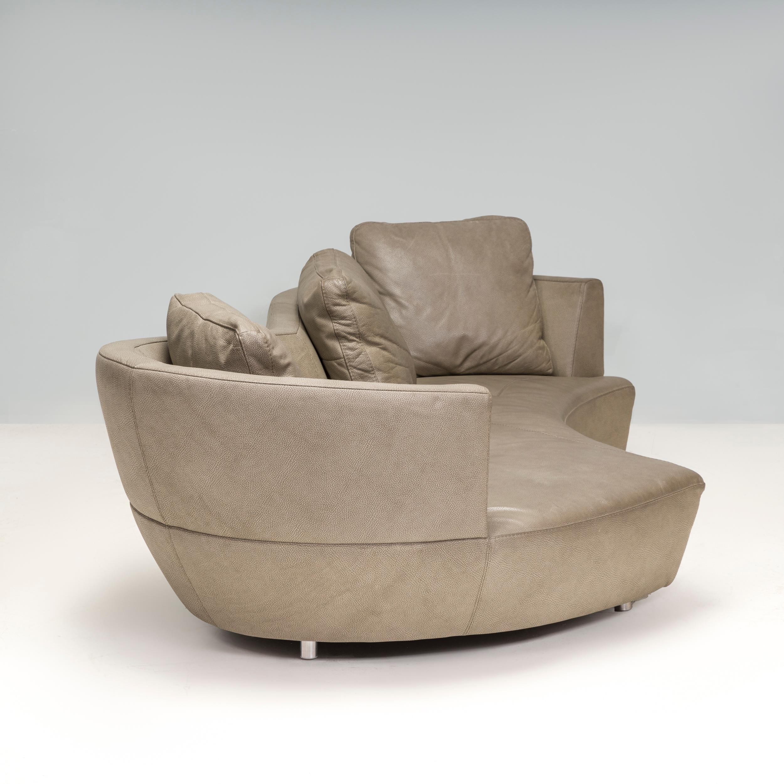 Roche Bobois by Gabriele Assmann & Alfred Kleene Leather Digital Curved Sofa In Good Condition For Sale In London, GB