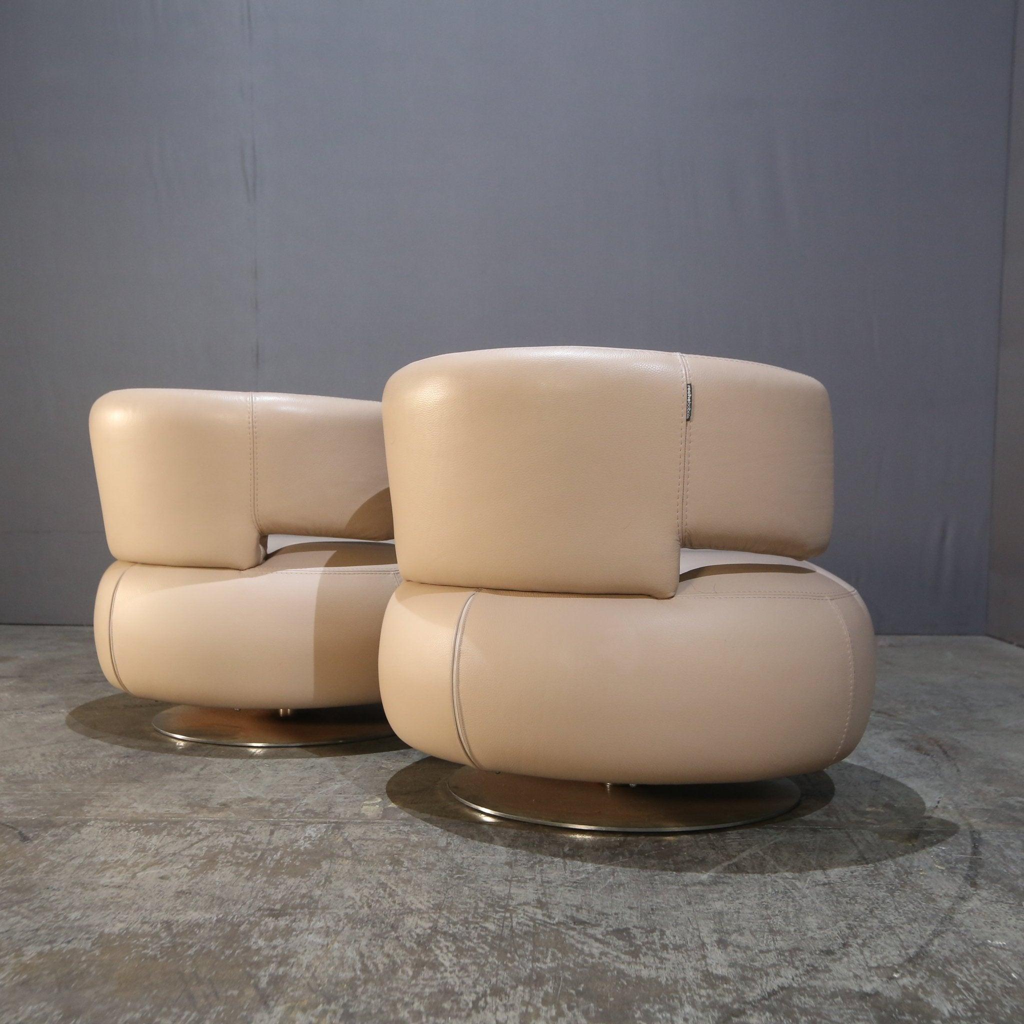 Roche Bobois Cremefarbener geschwungener Drehsessel aus Leder Curl - Nur ein einziger verfügbar im Zustand „Gut“ im Angebot in Basildon, London