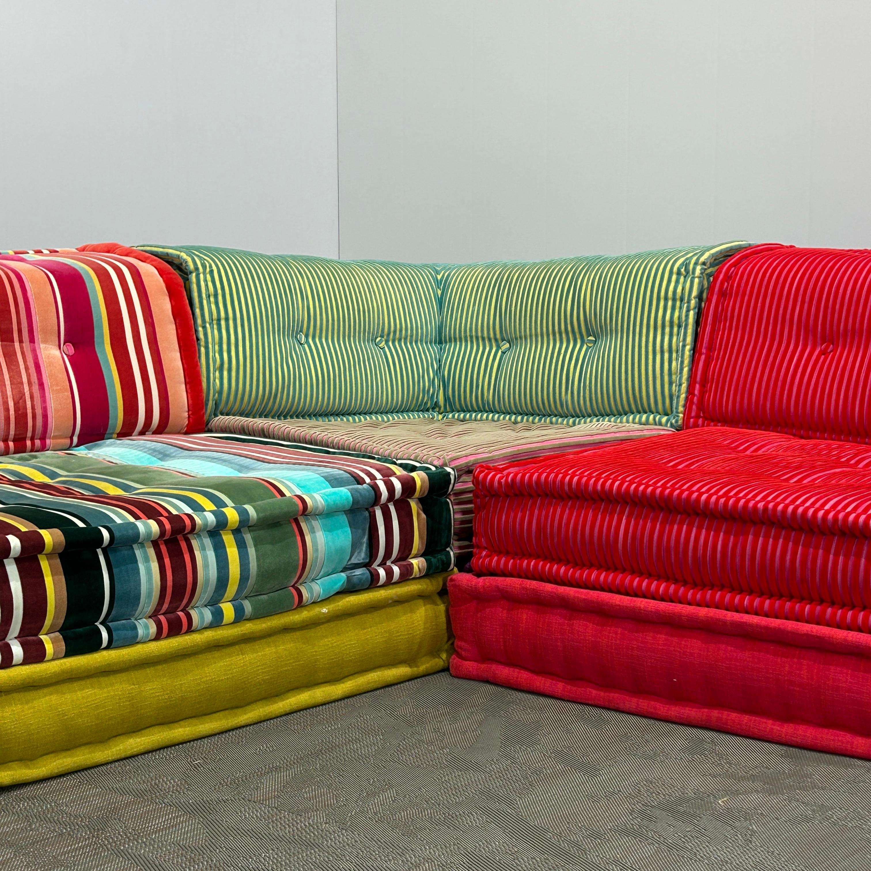 The Roche Bobois Mah Jong Sofa, a design icon by Hans Hopfer, epitomises modular versatility and luxurious comfort. The set showcases Roche Bobois' signature patterns, creating a harmonious blend of comfort and style. Completely customisable, the