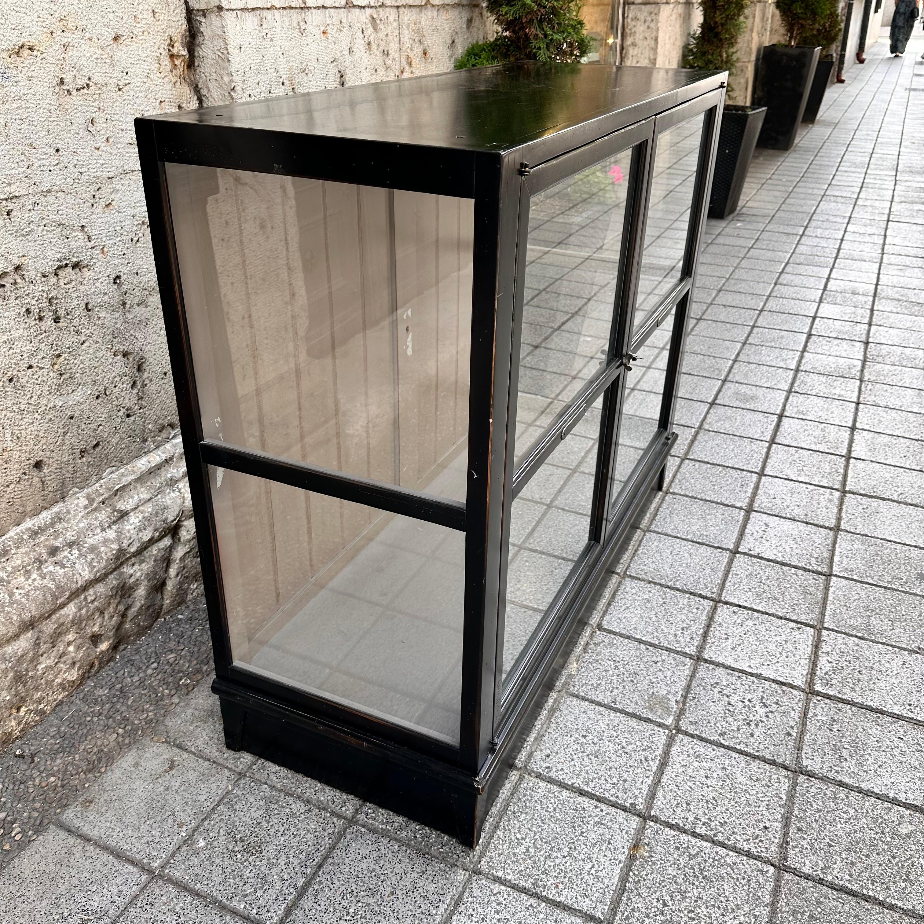 Roche Bobois France, Black display case/architect library “Architecte For Sale 4