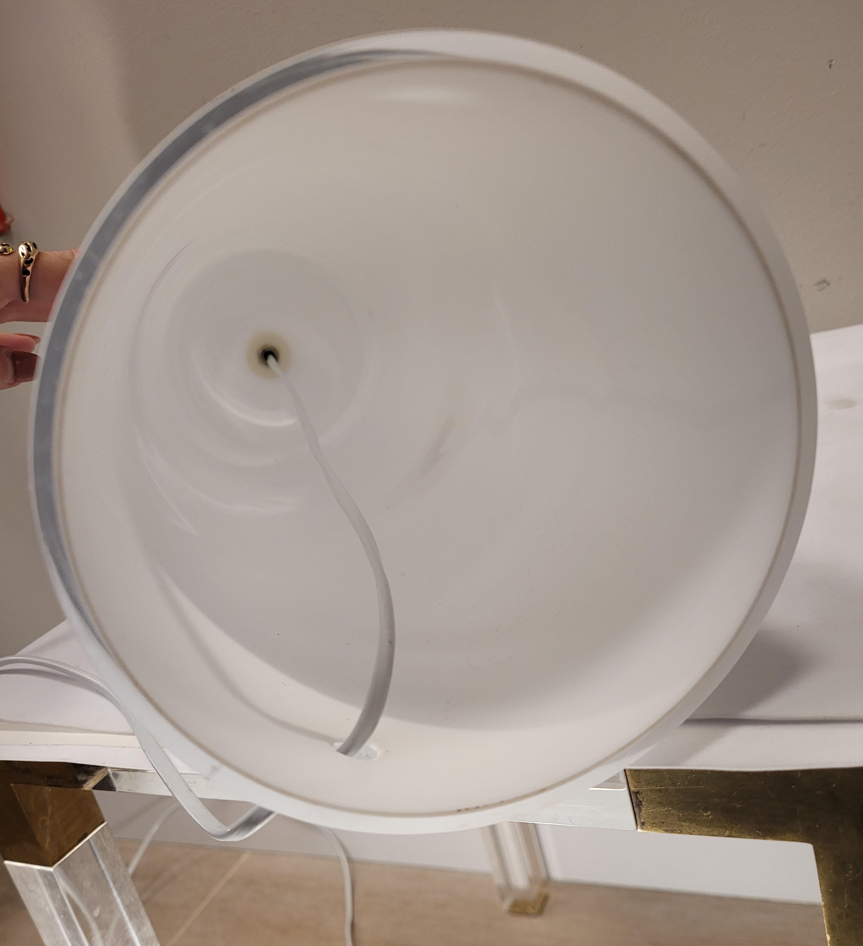 Roche Bobois France  Lampe de table en verre opalin Bon état à Valladolid, ES
