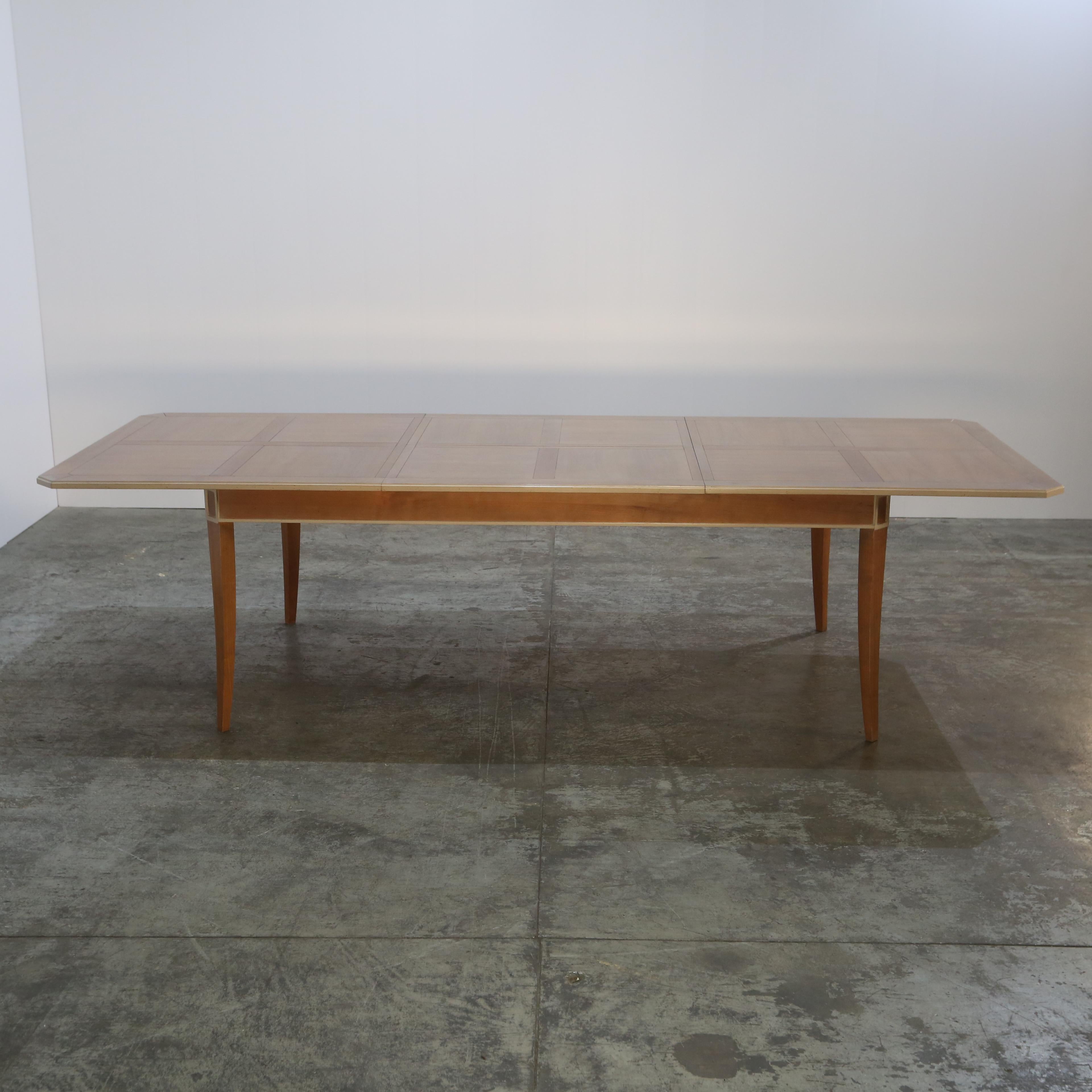 Bois Table à manger Hauteville Roche Bobois en vente
