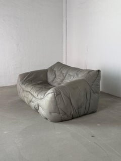 Roche Bobois ‘Informel’ Two-Seater Sofa – Original Natural Leather Upholstery