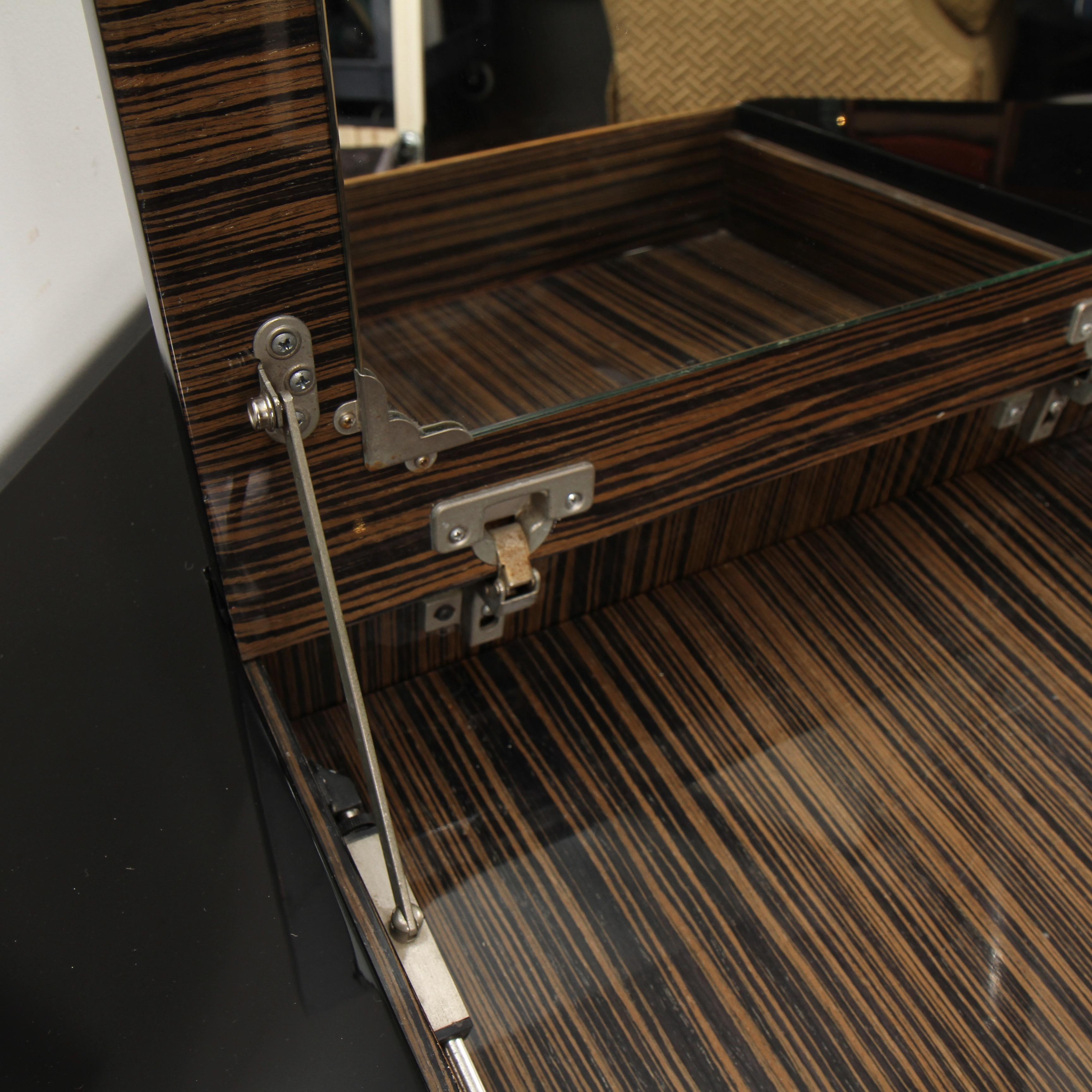 Roche Bobois Italian Vanity 4