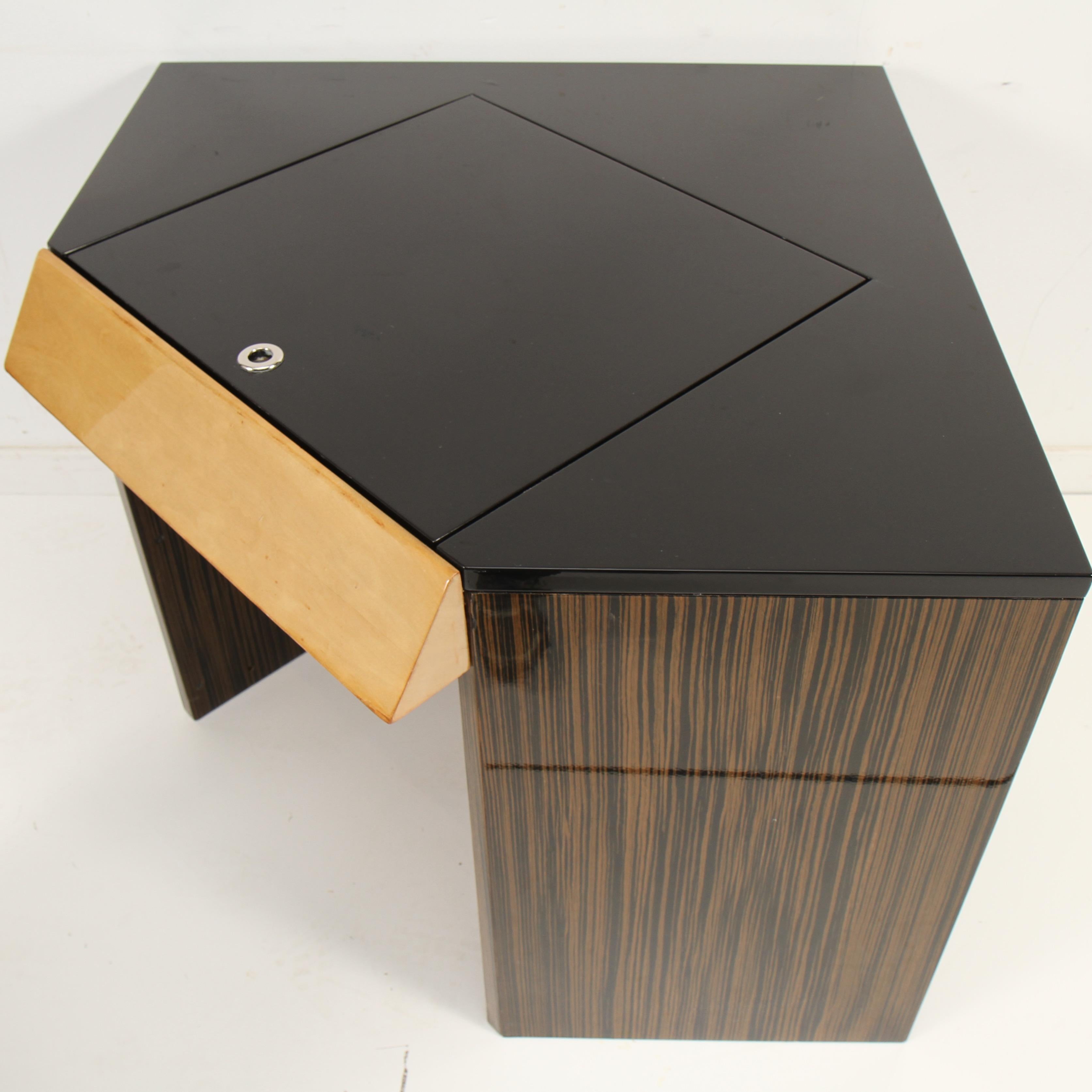 Roche Bobois Italian Vanity 9