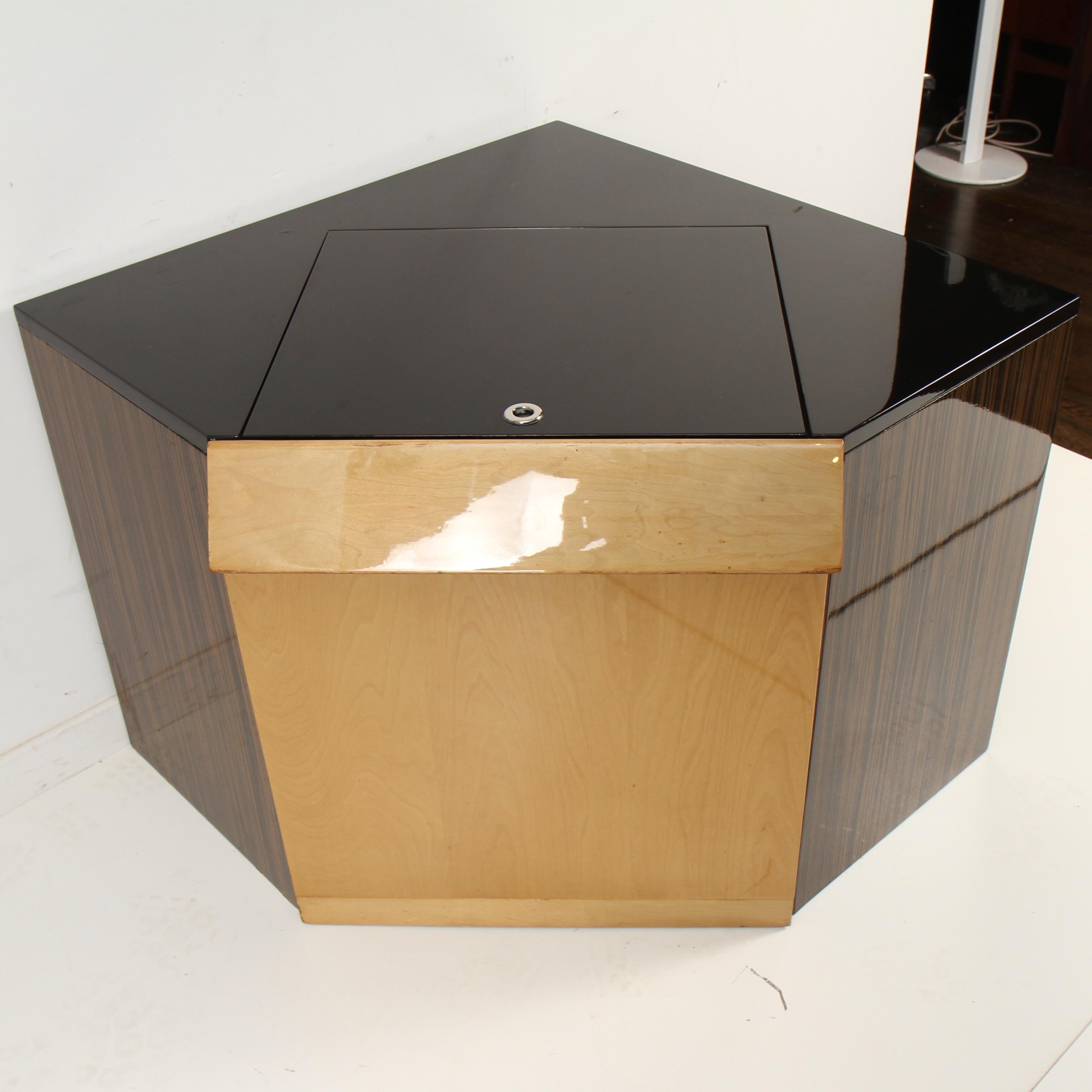 Roche Bobois Italian Vanity 10