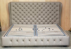 ROCHE BOBOIS LEATHER EMPEROR SiZED MAESTRO CHESTERFIELD TUFTED BED FRAME