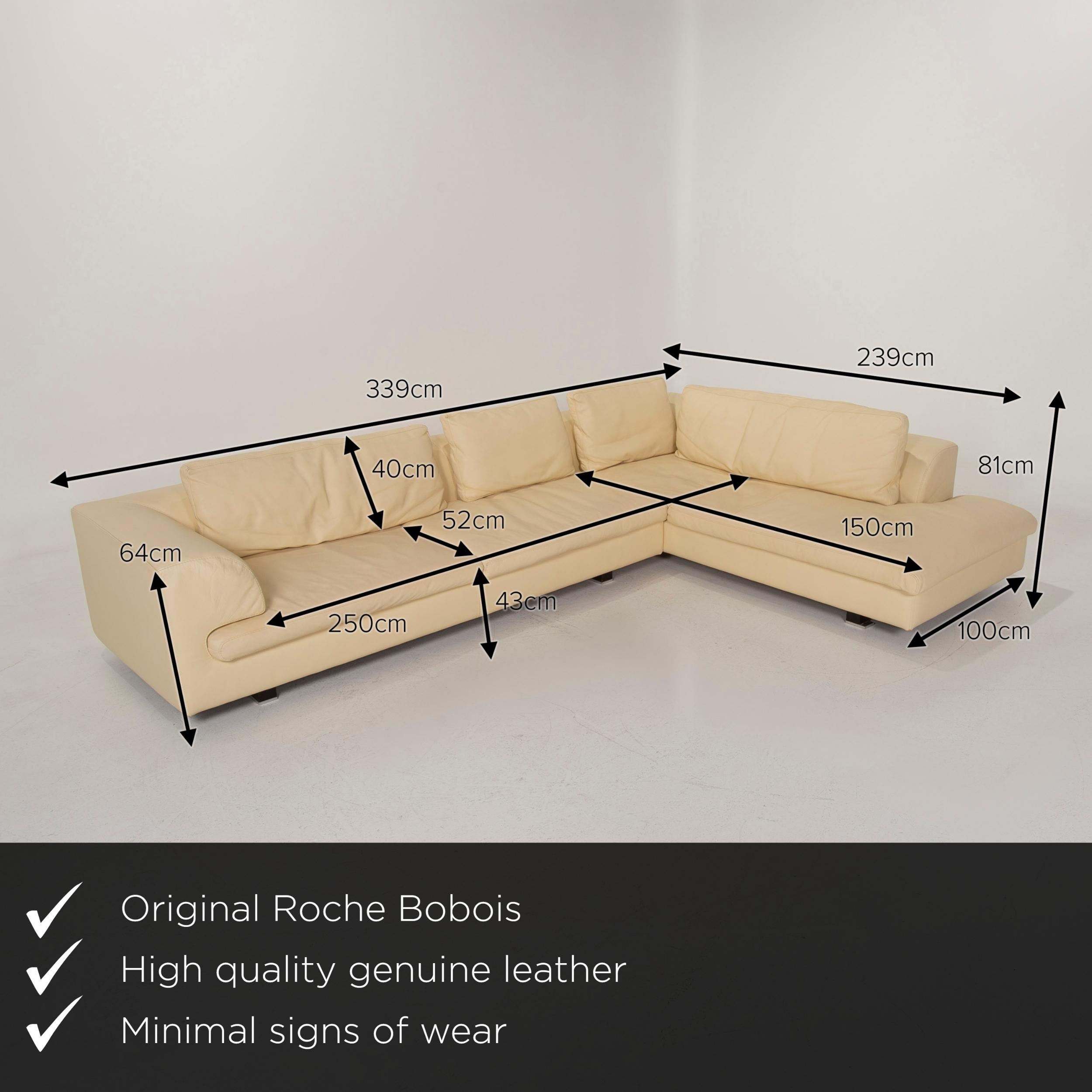 Nous vous présentons un canapé d'angle Roche Bobois en cuir beige.
   
 

 Mesures du produit en centimètres :
 

Profondeur 100
Largeur 339
Hauteur 81
Hauteur du siège 43
Hauteur de repos 64
Profondeur d'assise 52
Largeur du siège
