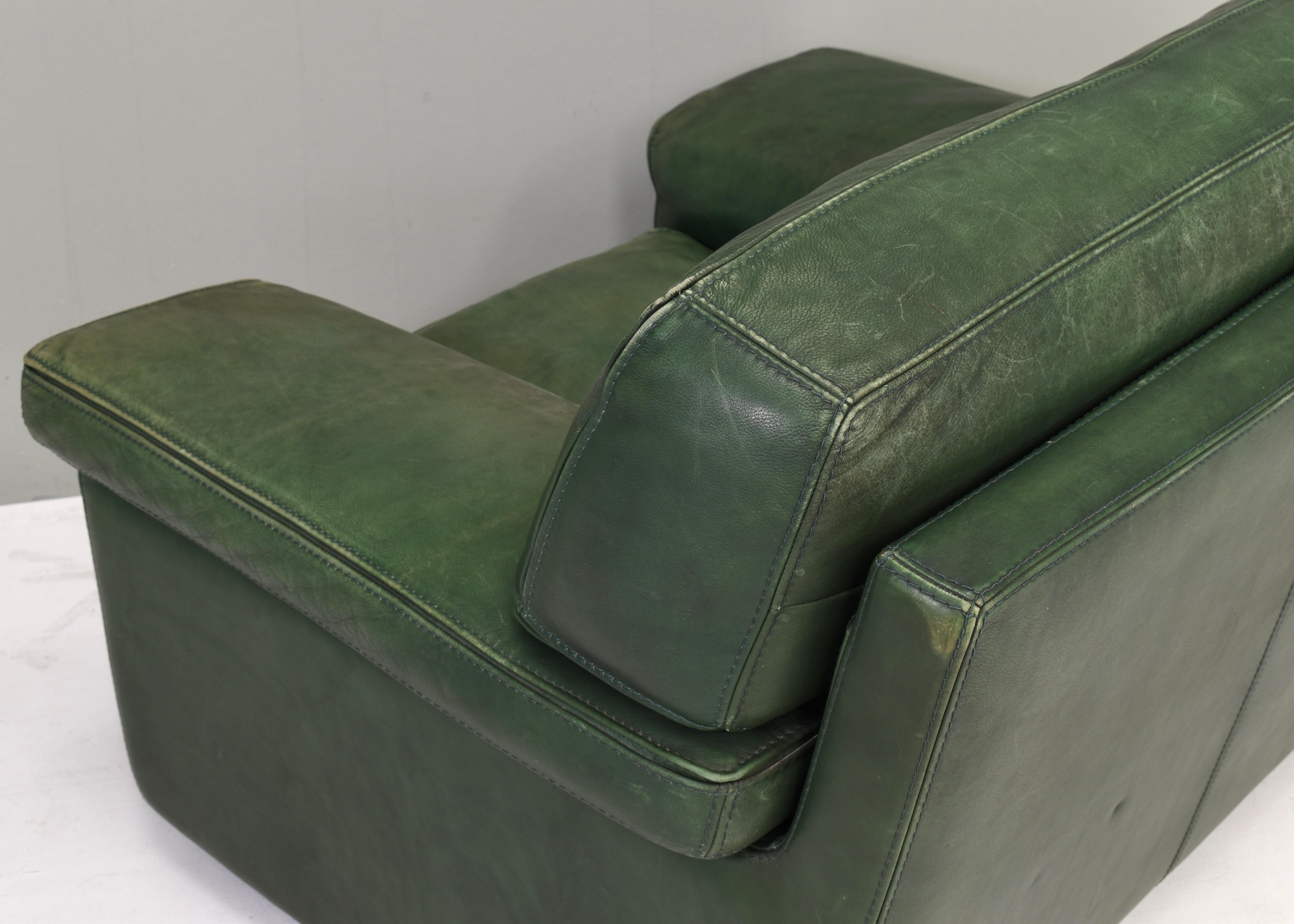 Roche Bobois Lounge Armchair in Original Green Patinated Leather – circa 1970 For Sale 9