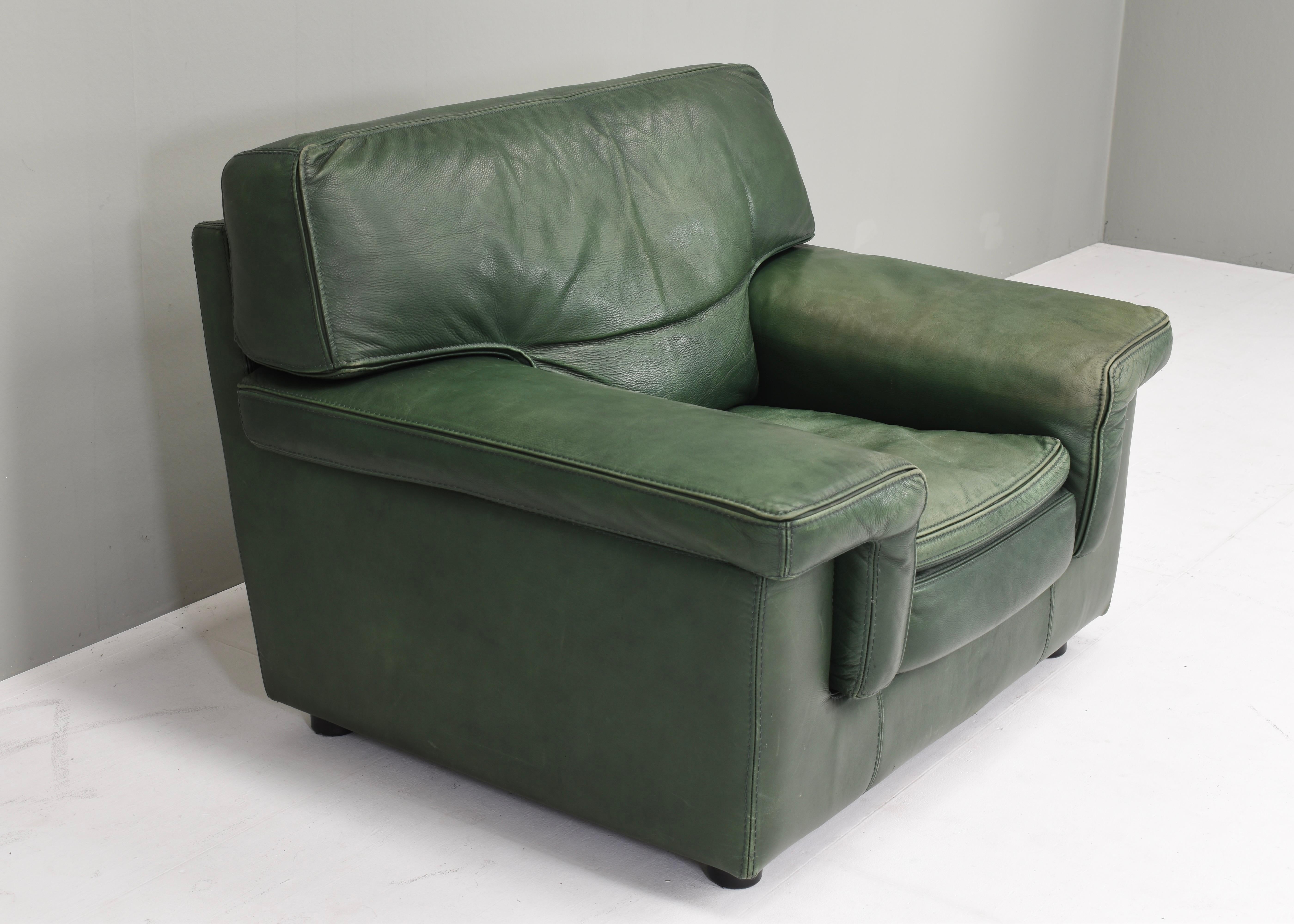 Roche Bobois Lounge Armchair in Original Green Patinated Leather – circa 1970 For Sale 1