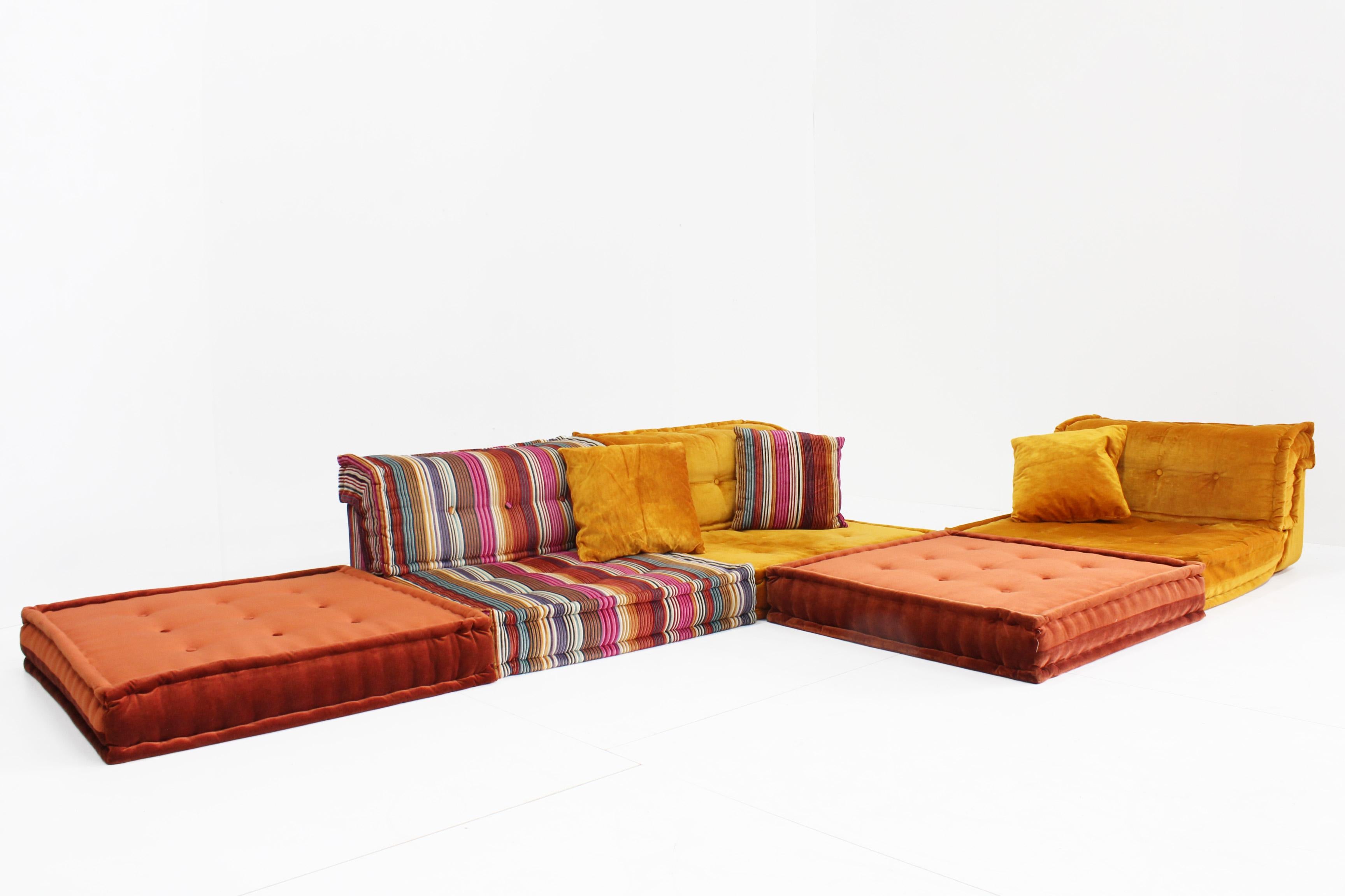 Roche Bobois Mah Jong sofa Missoni design by Hans Hopfer For Sale 4