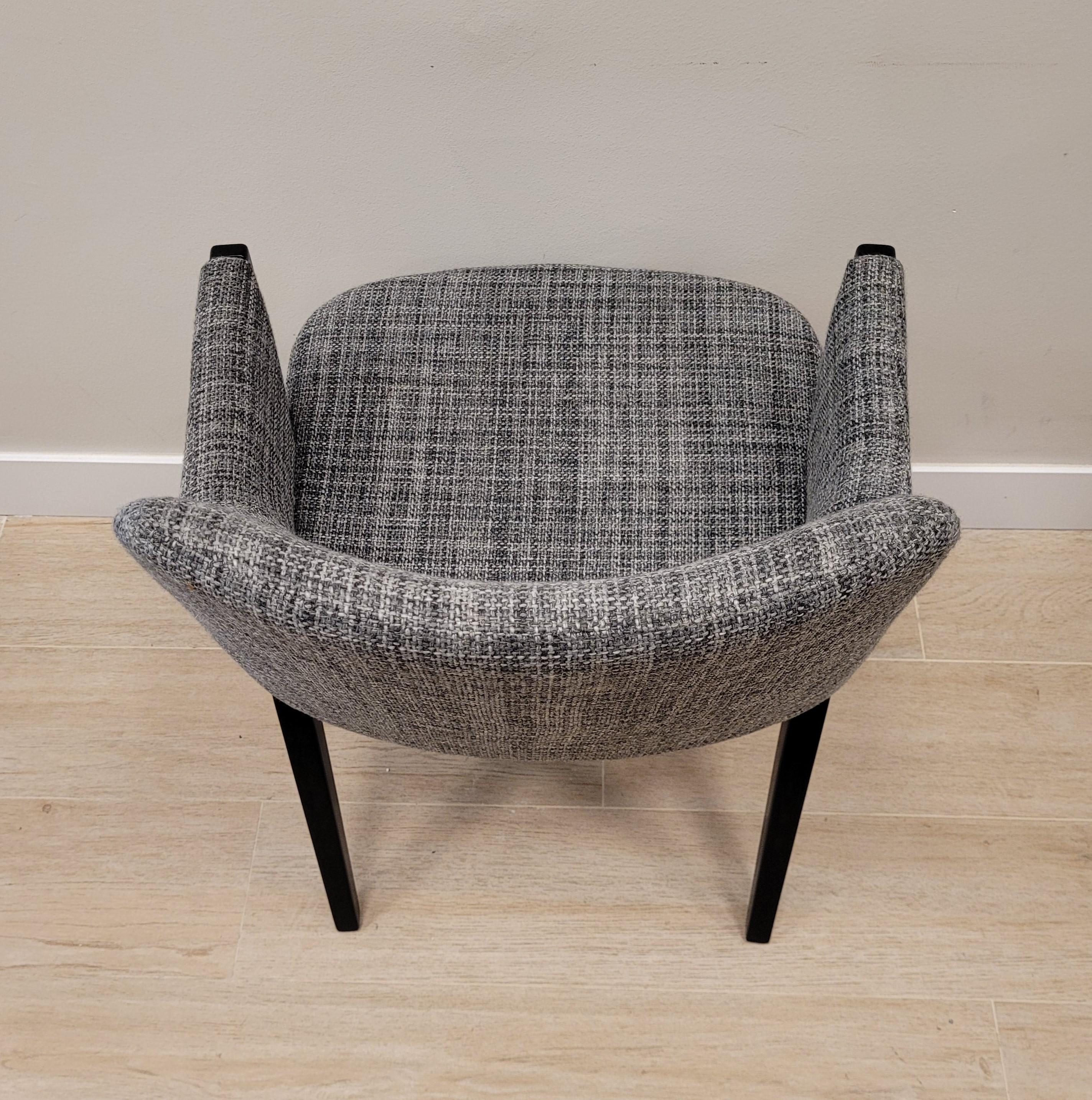 Roche Bobois Mauricio Manzoni armchair, wood and gray fabric For Sale 4