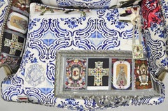 Poltrona Bergere dipinta in stile Luigi XV francese di Roche Bobois con stampa messicana