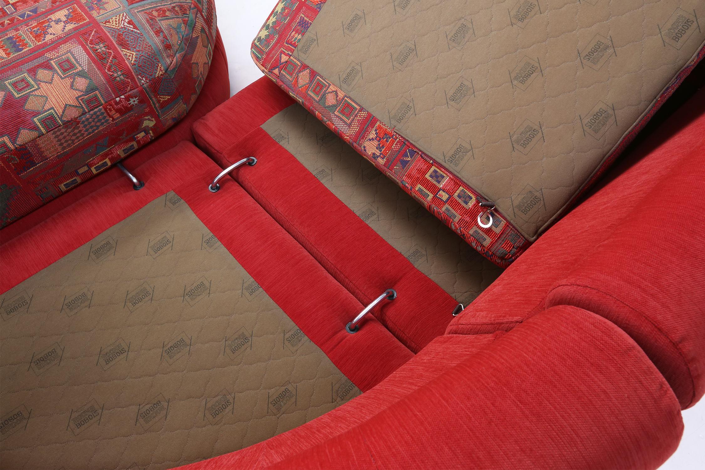 Roche Bobois modular sofa in red and patterned upholstery 1980 For Sale 9