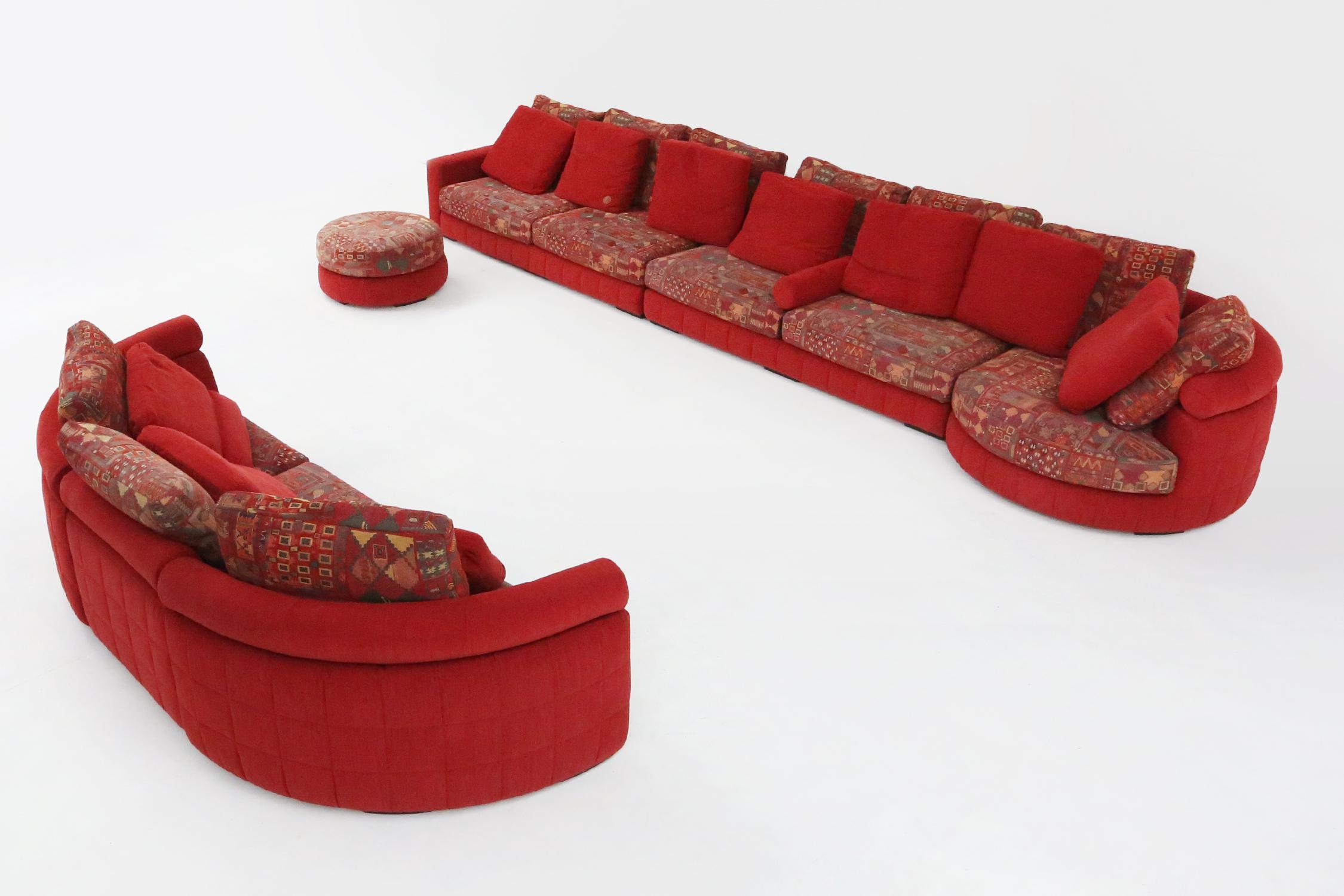 French Roche Bobois modular sofa in red and patterned upholstery 1980 For Sale