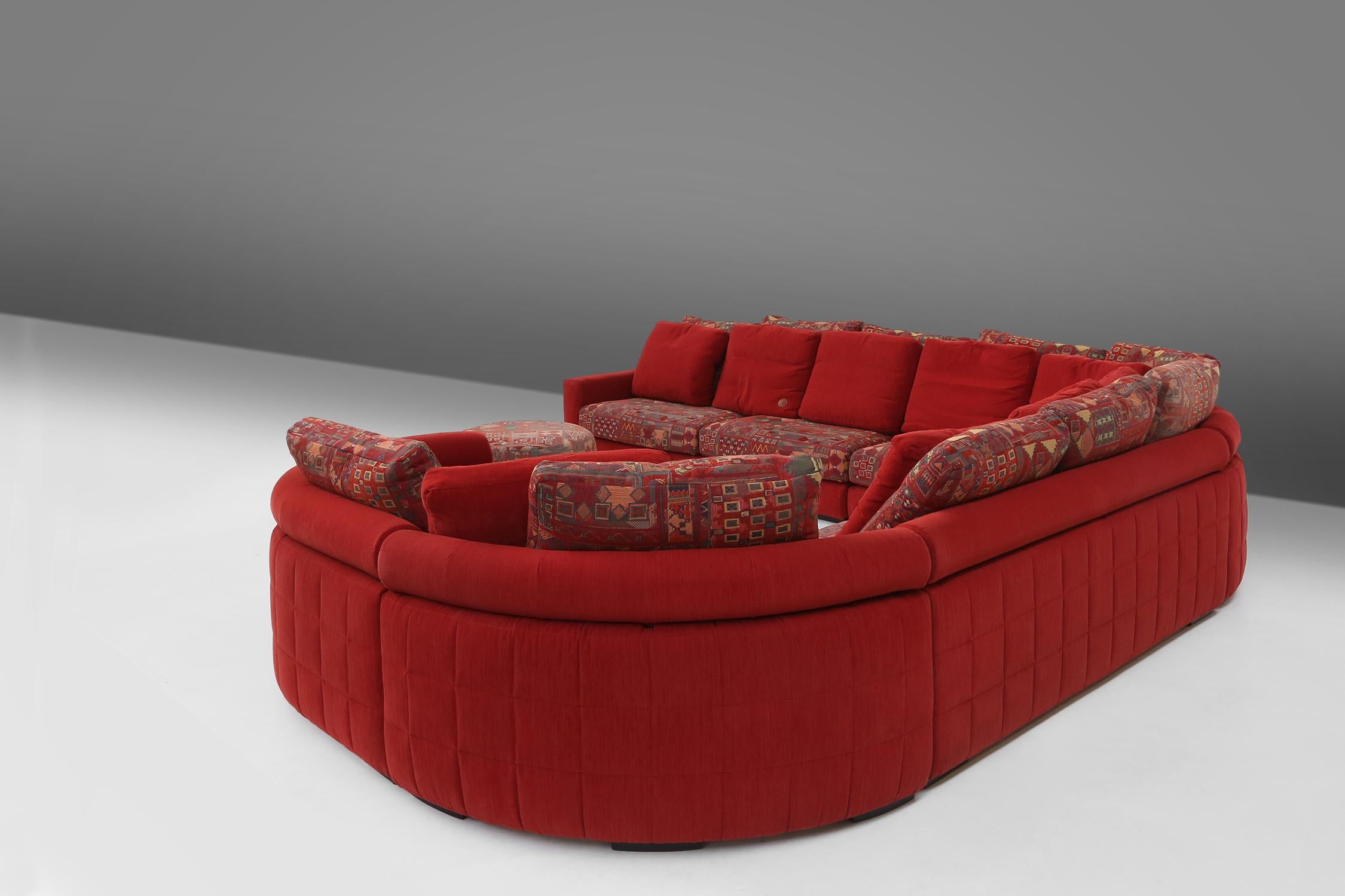 Late 20th Century Roche Bobois modular sofa in red and patterned upholstery 1980 For Sale