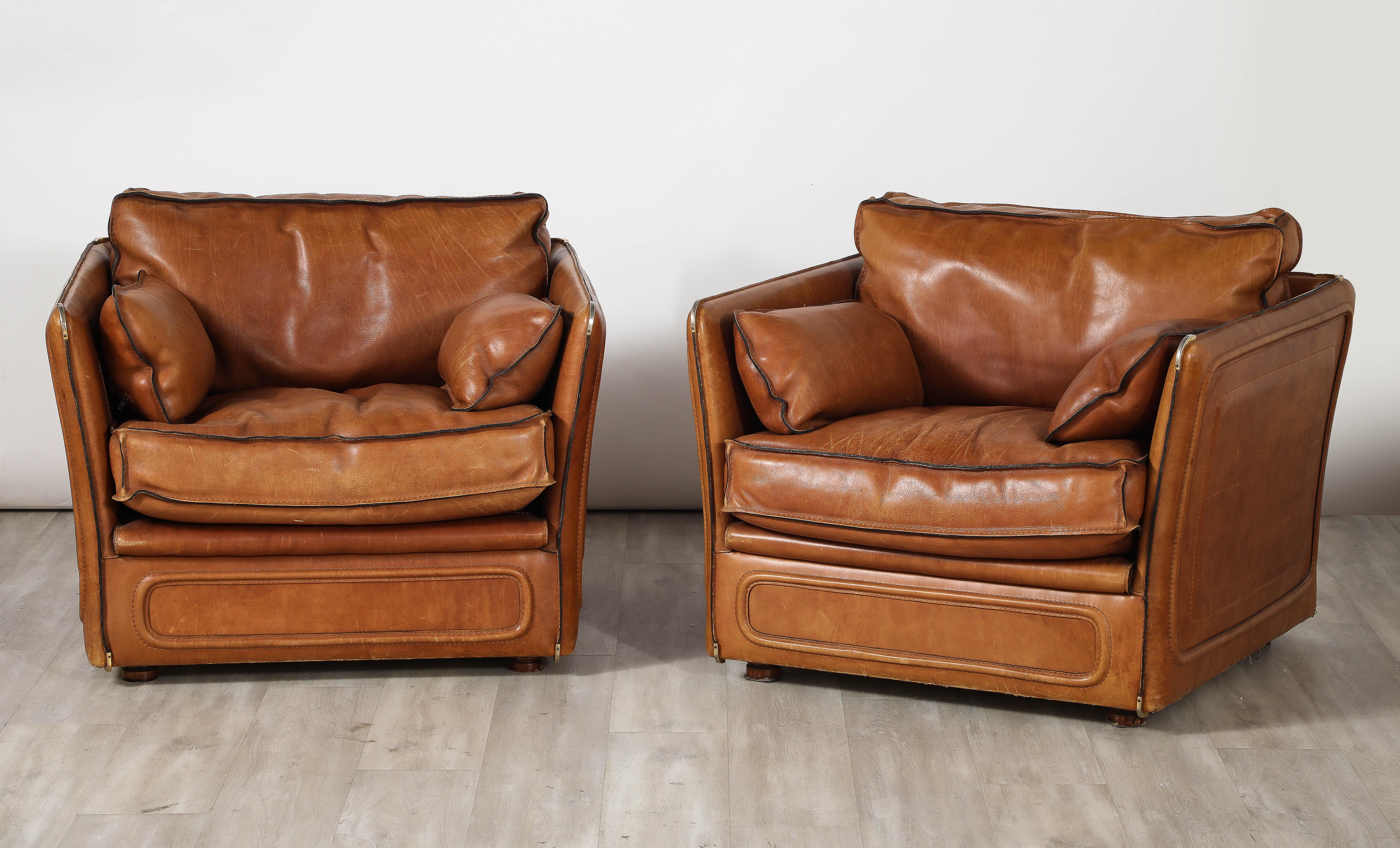 French Roche Bobois Pair of Leather Lounge Chairs, circa 1970  For Sale