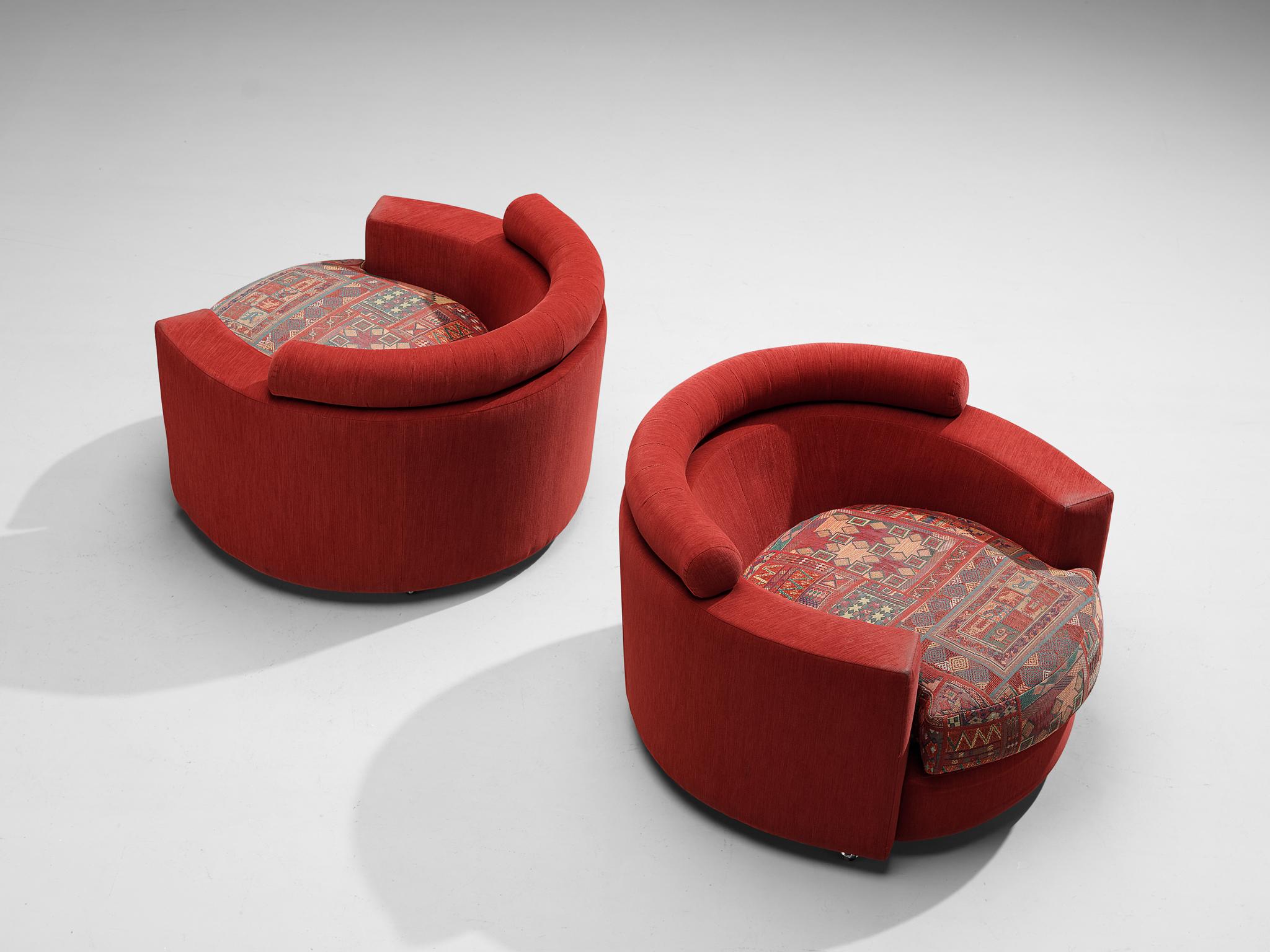 Roche Bobois, pair of armchairs, fabric, chrome, France, 1970s

These rare and wonderfully constructed chairs by Roche Bobois feature a solid construction of solely round shapes. The seating is designed as a shell that embraces the sitter
