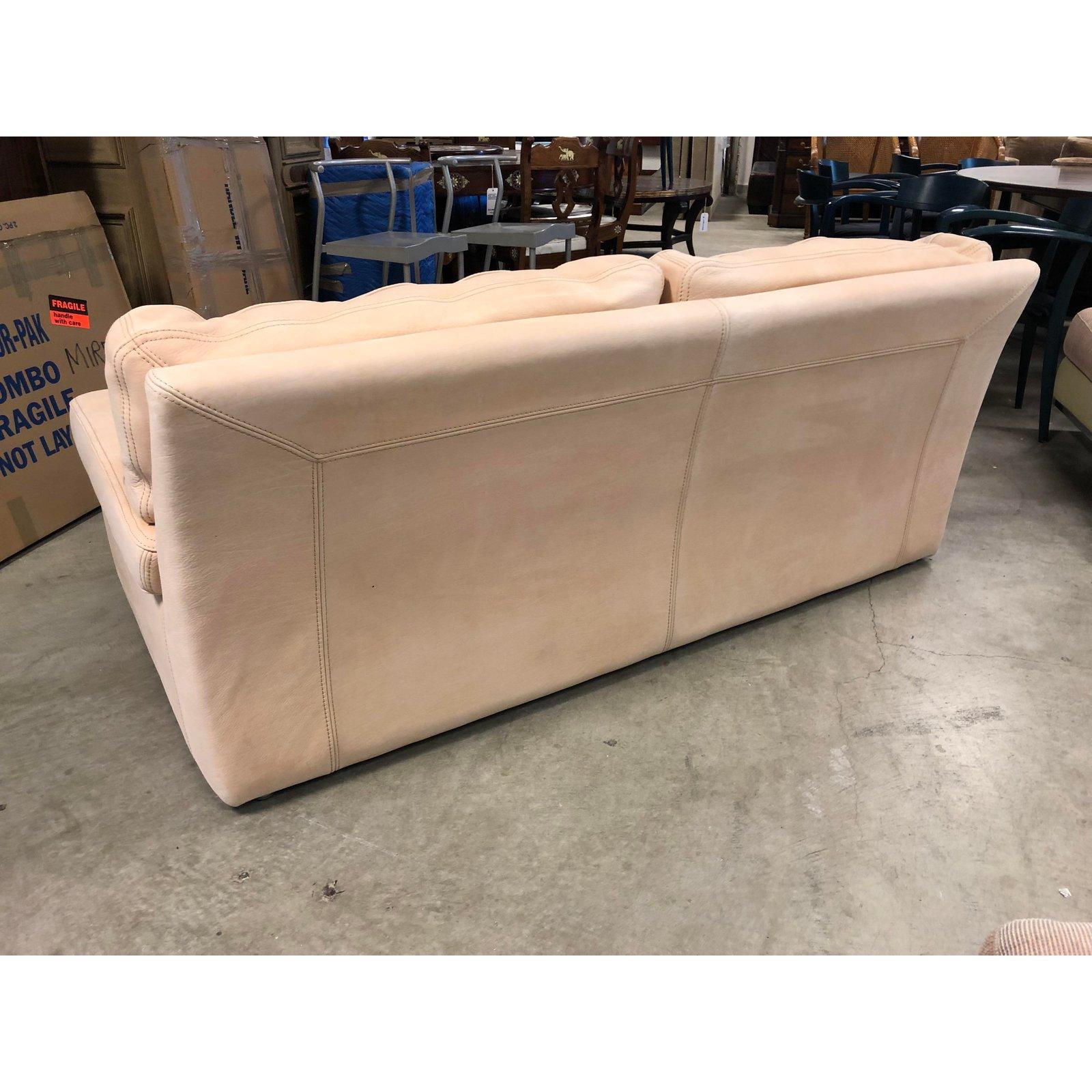 Roche Bobois Particuliere Leather Loveseat In Good Condition For Sale In San Francisco, CA