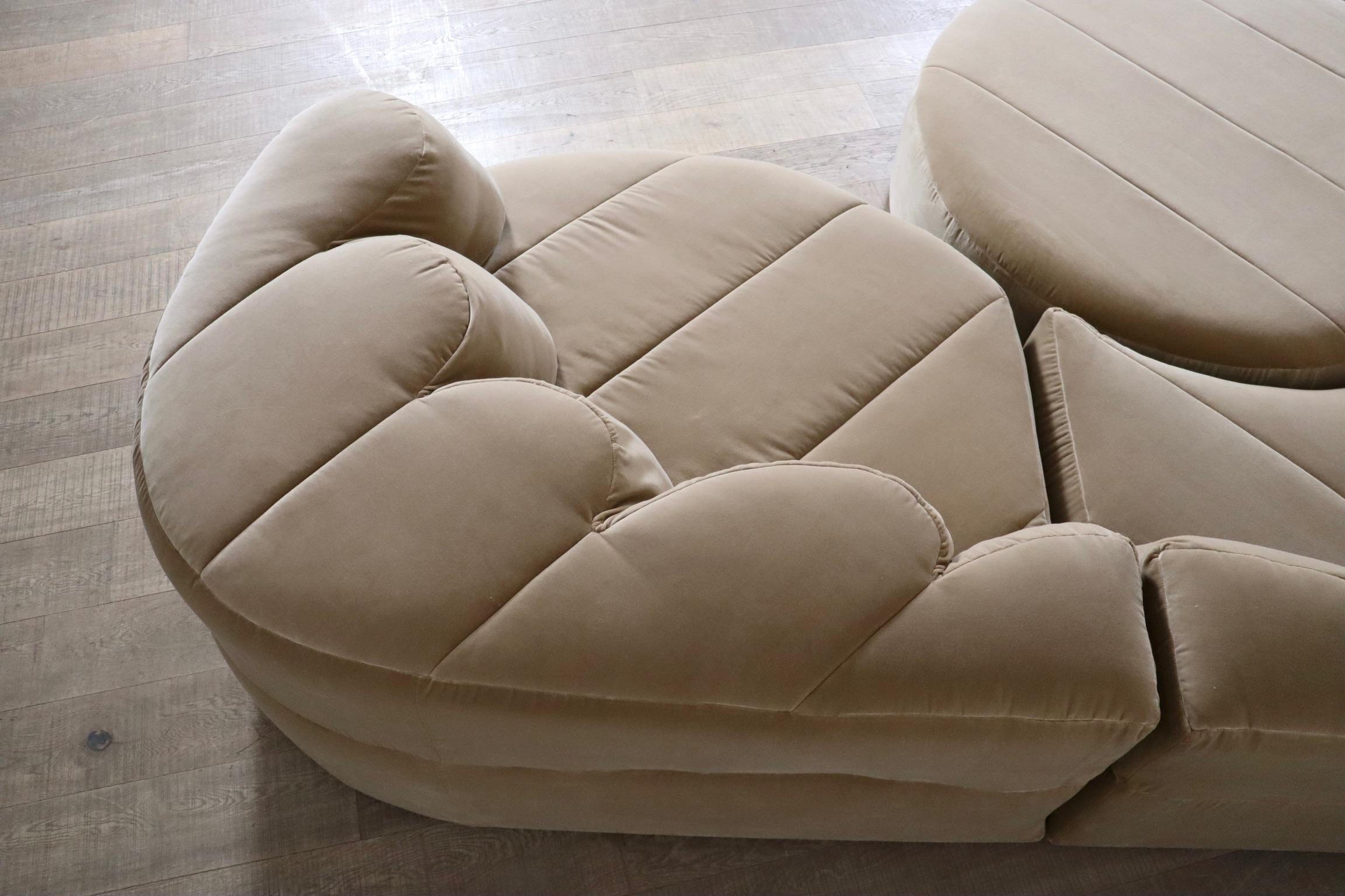 Roche Bobois “Paysage” sofa landscape in beige velvet by Hans Hopfer, 1974 For Sale 1