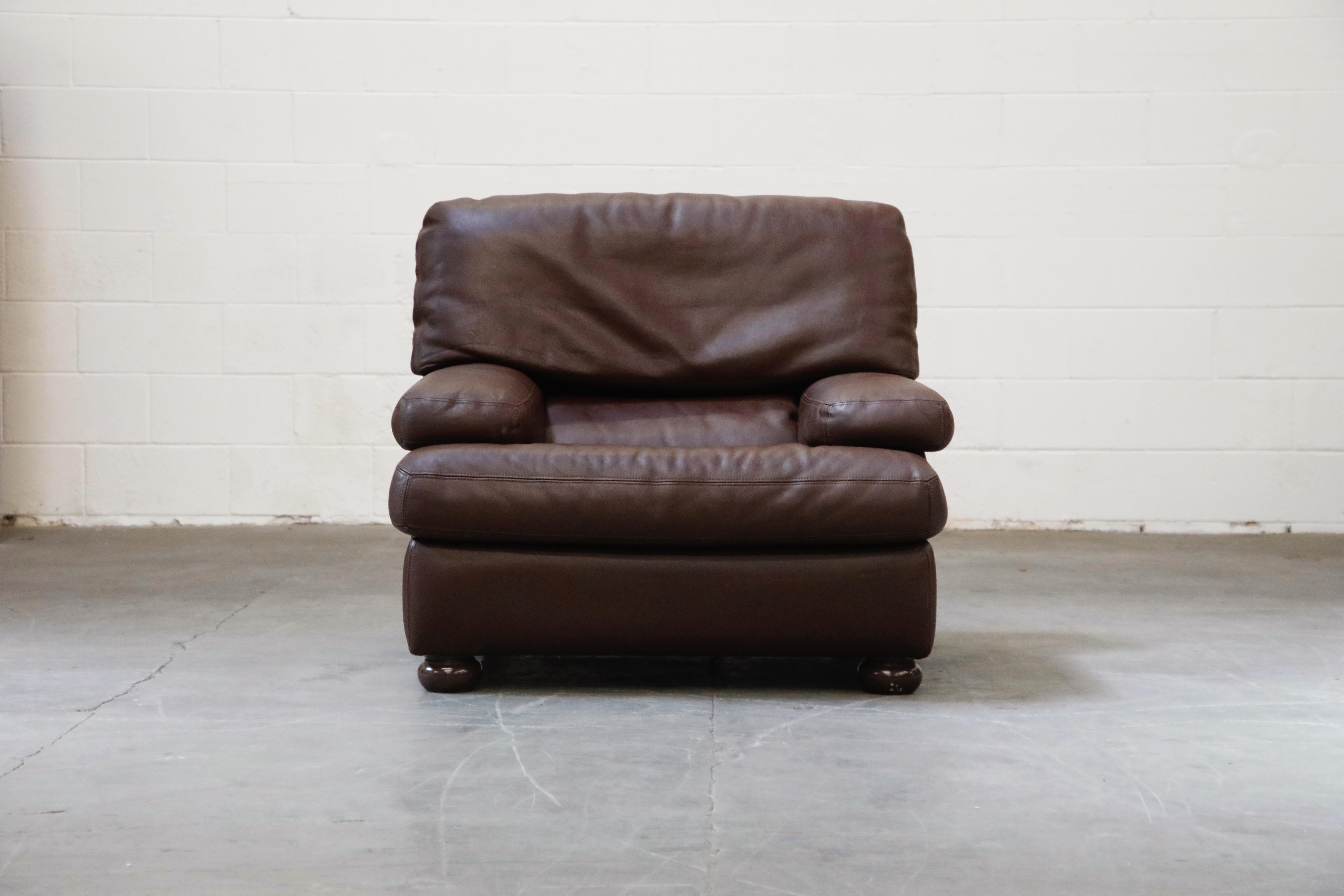 Late 20th Century Roche Bobois Postmodern Leather Loveseat and Pair of Club Chairs, France 1980s