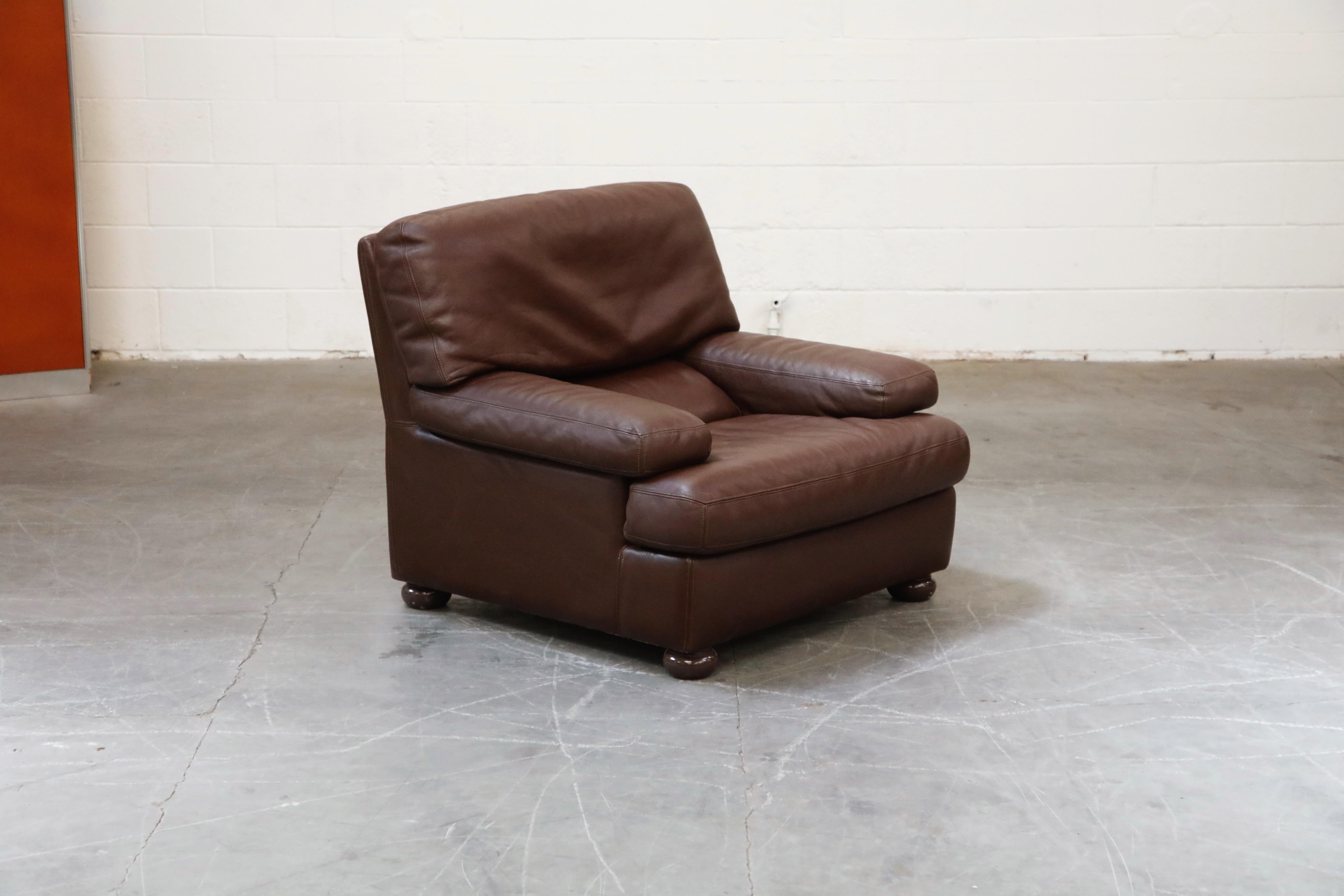 Roche Bobois Postmodern Leather Loveseat and Pair of Club Chairs, France 1980s 2