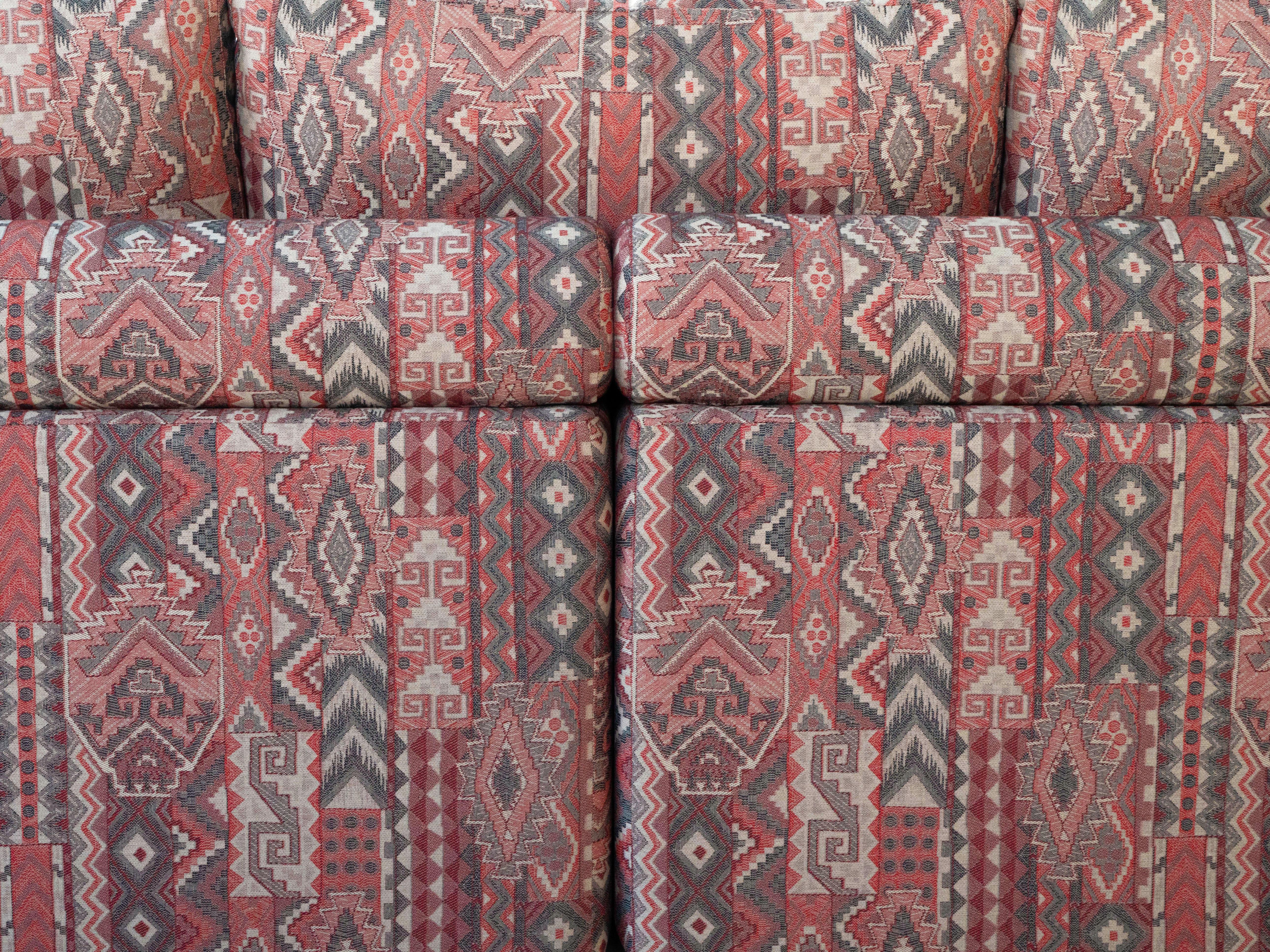 Tissu d'ameublement Roche Bobois Post Modern Sofa & Ottoman Circa 1980''s en vente