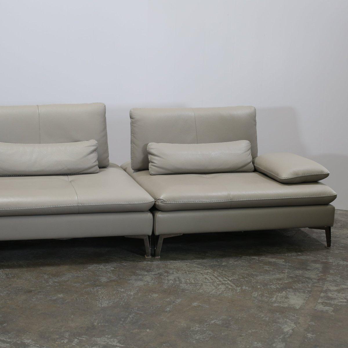 Roche Bobois Scenario Leder-Ottomanen, Satz von zwei (Französisch) im Angebot