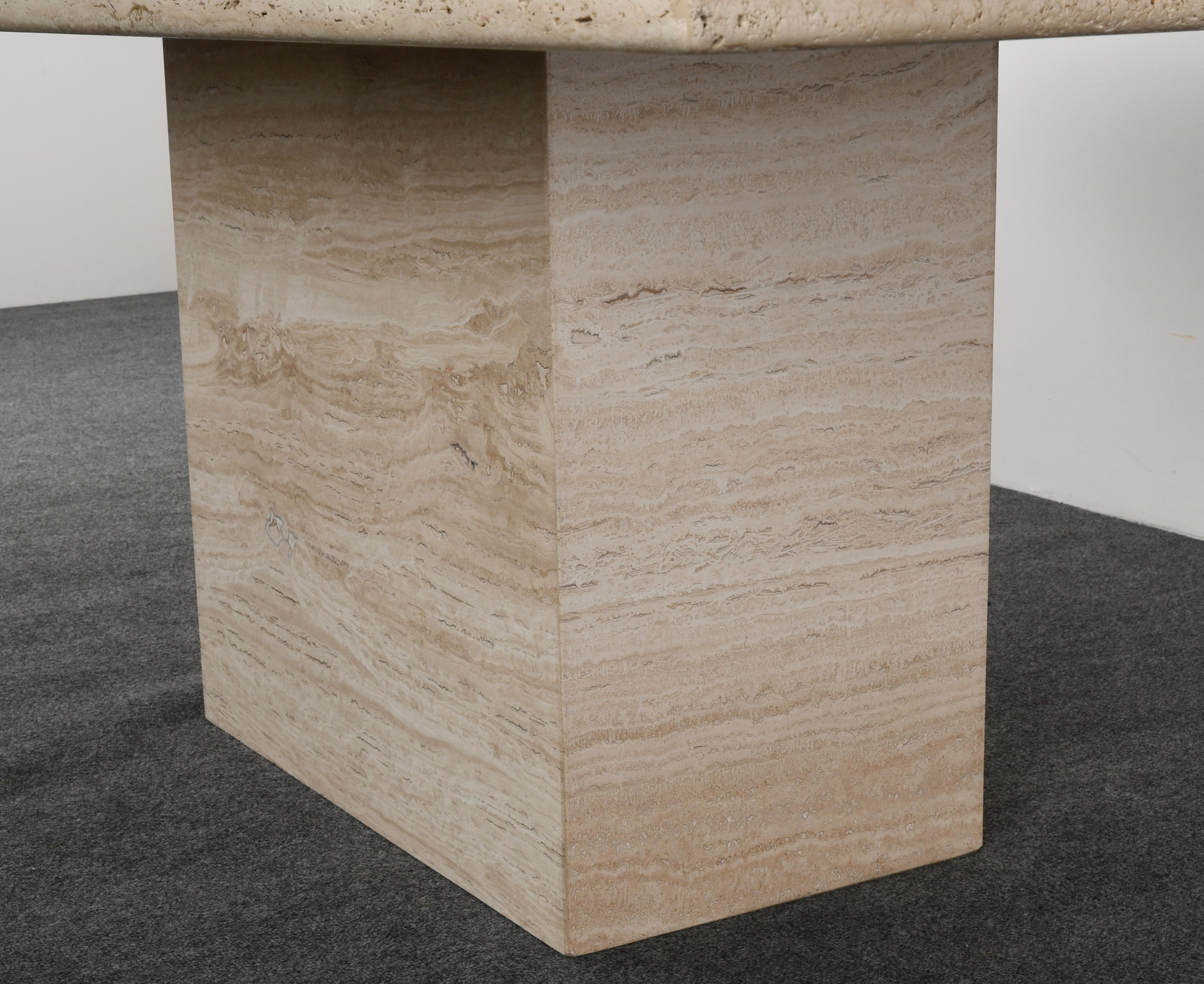 Roche Bobois Style Travertine Marble Dining Table, 1980s In Good Condition In Hamburg, PA