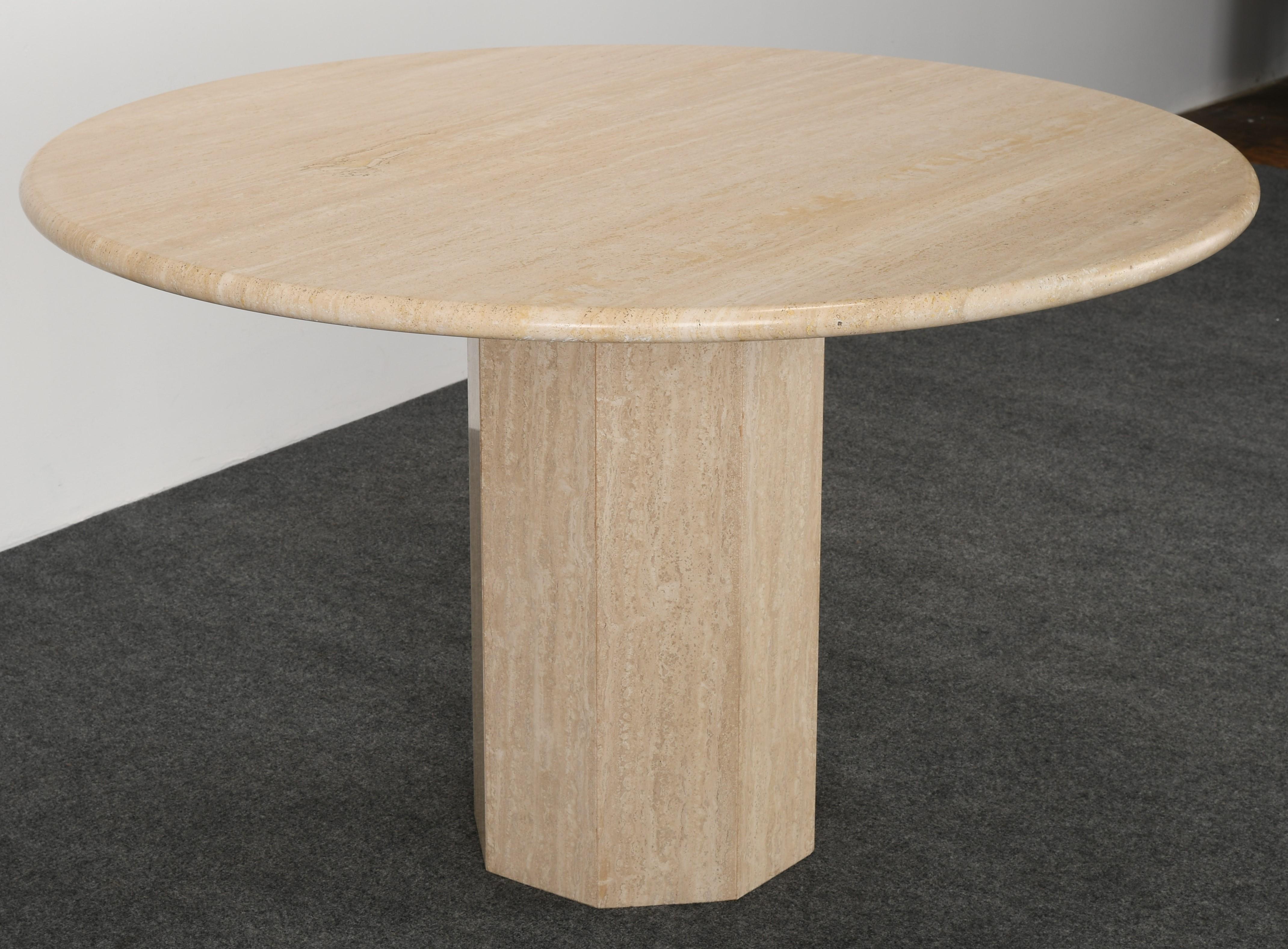 Roche Bobois Style Travertine Round Dining Table, 1980s In Good Condition In Hamburg, PA